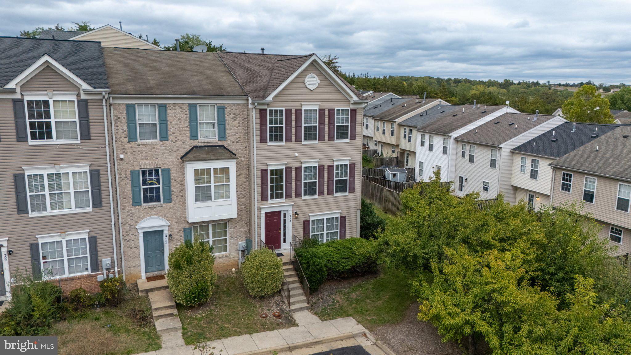 313 PENDLETON LANE