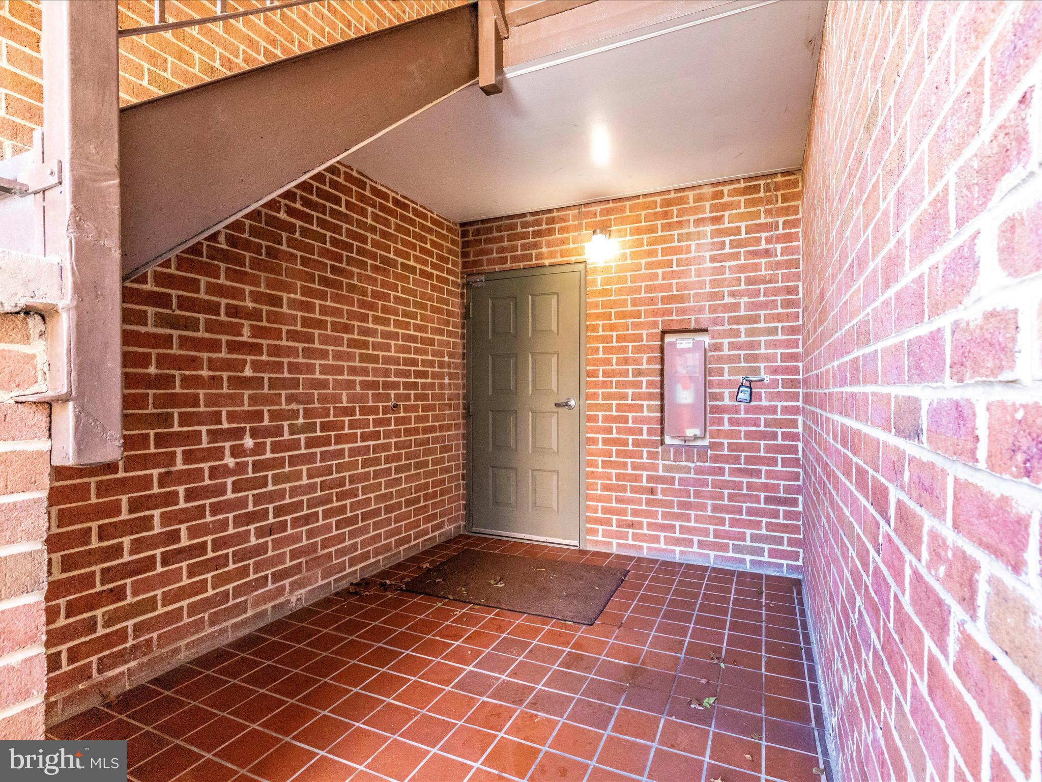 GLADE TOWN - Residential