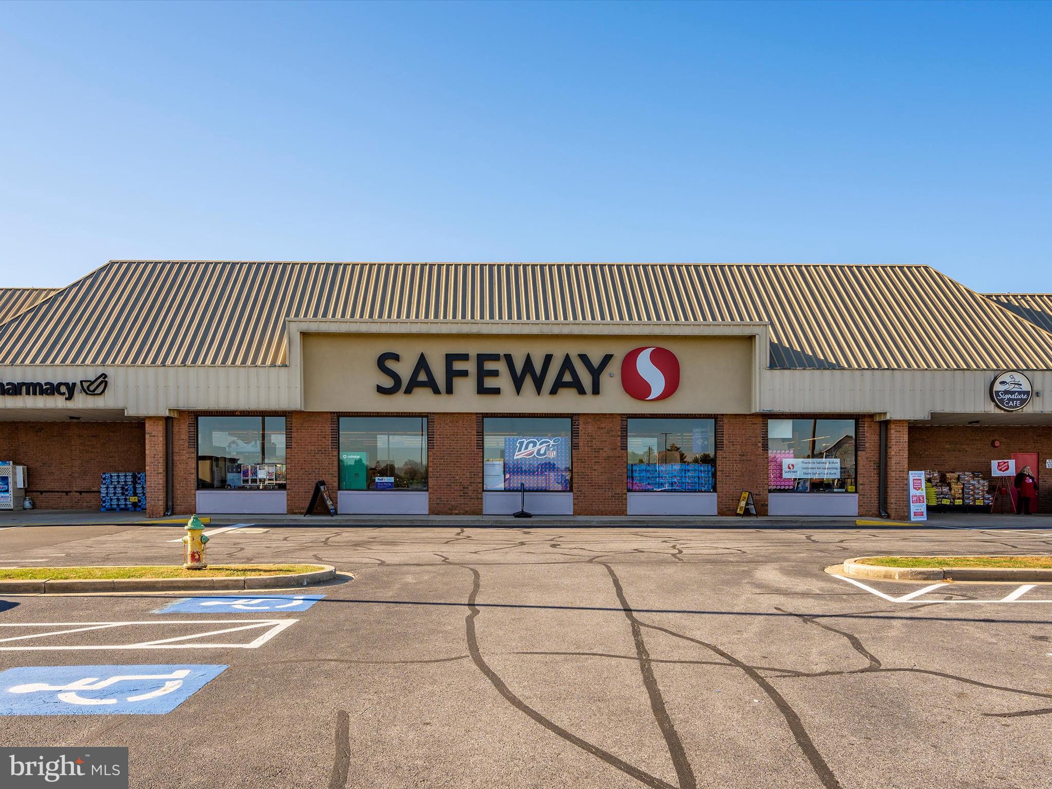 GLADE TOWN - Residential