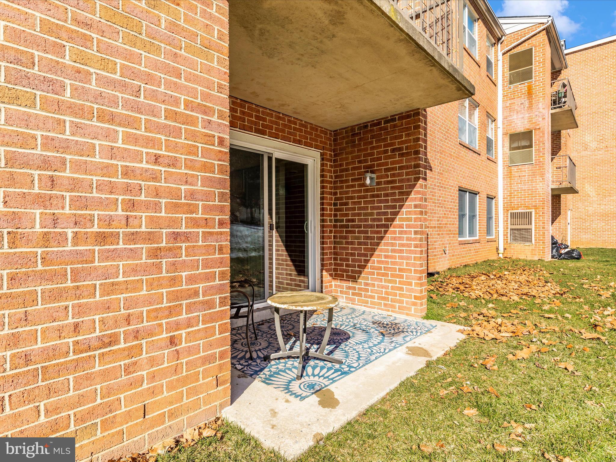 GLADE TOWN - Residential