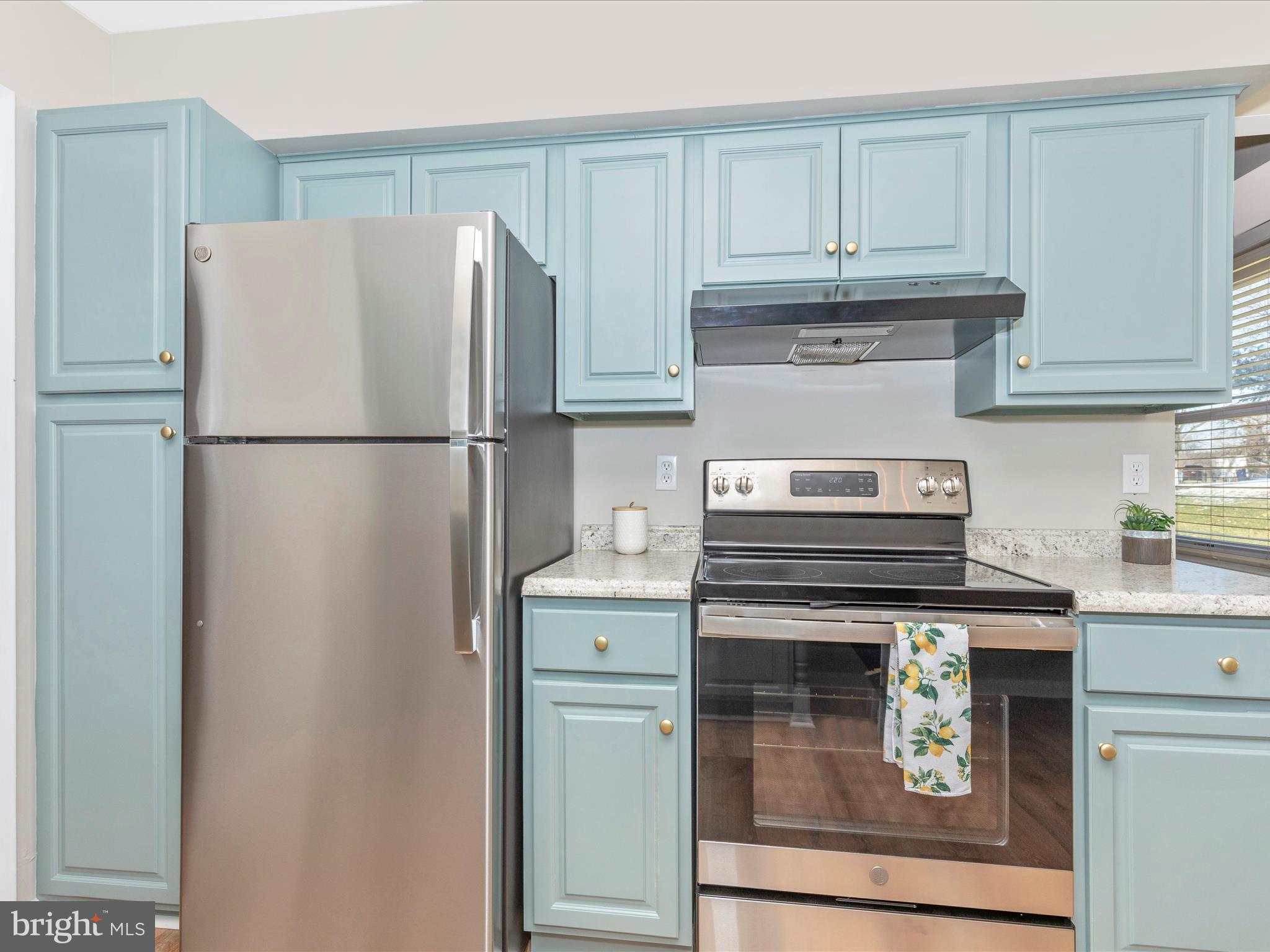 GLADE TOWN - Residential