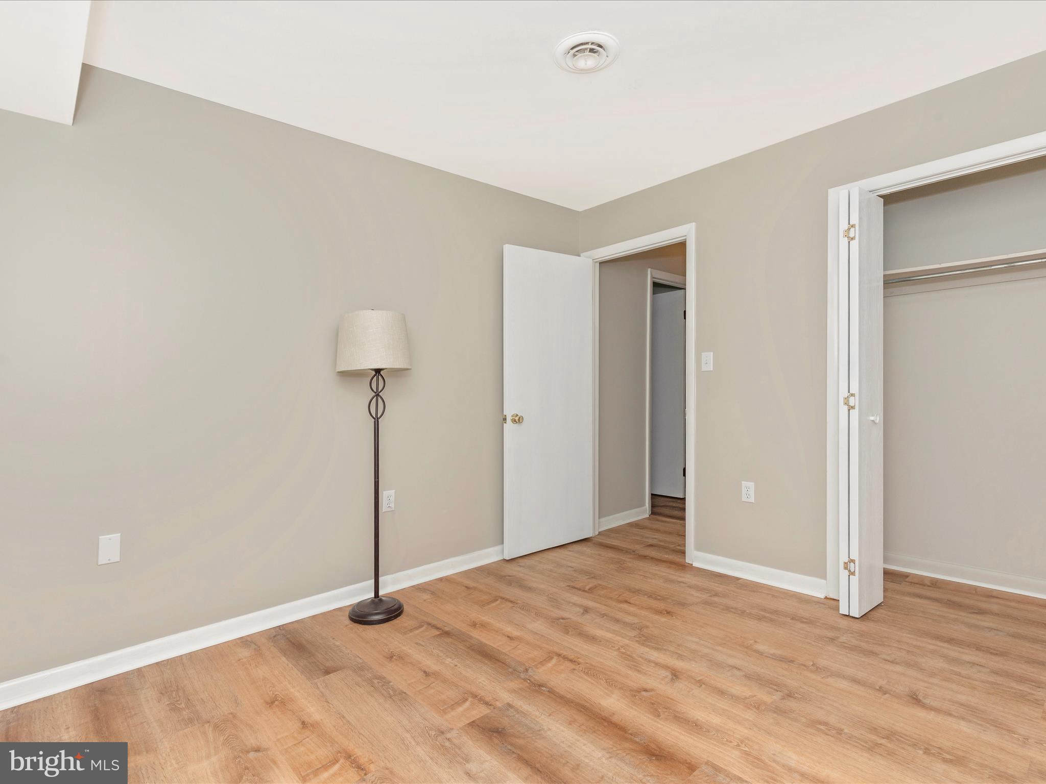 GLADE TOWN - Residential