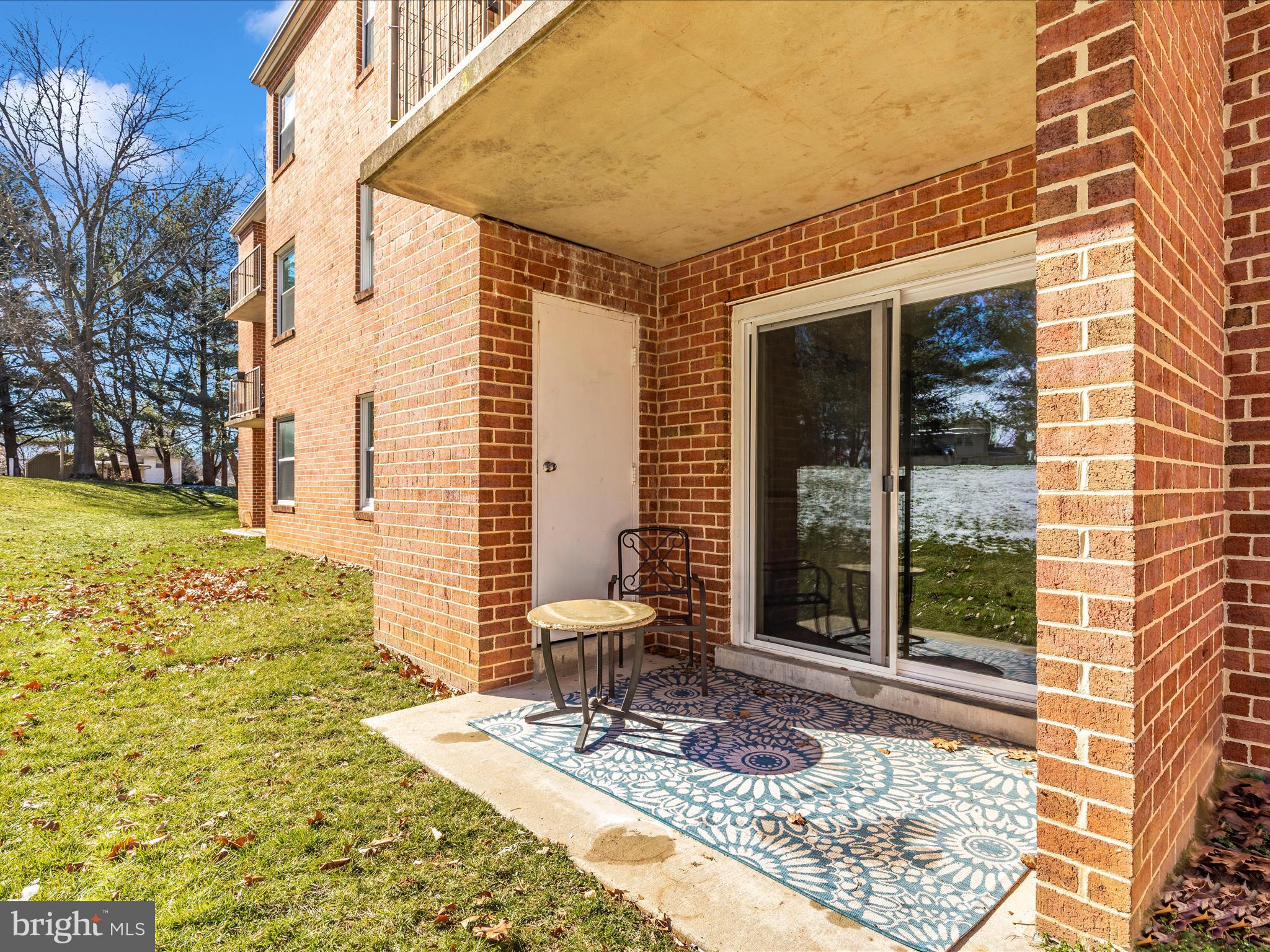 GLADE TOWN - Residential