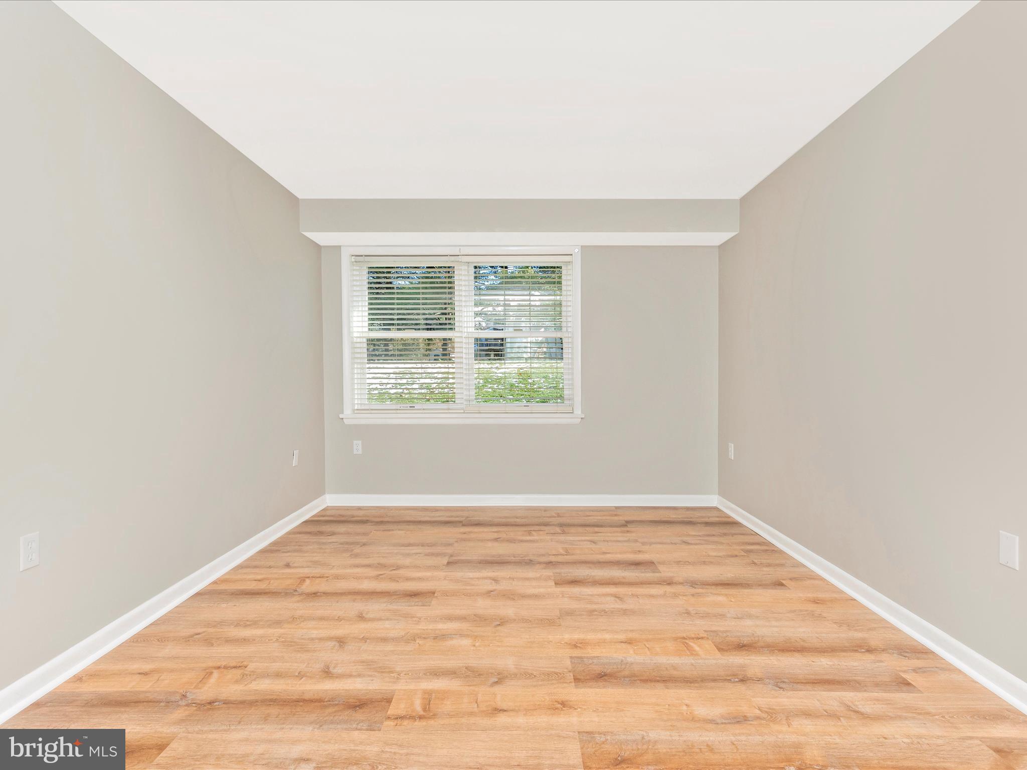 GLADE TOWN - Residential