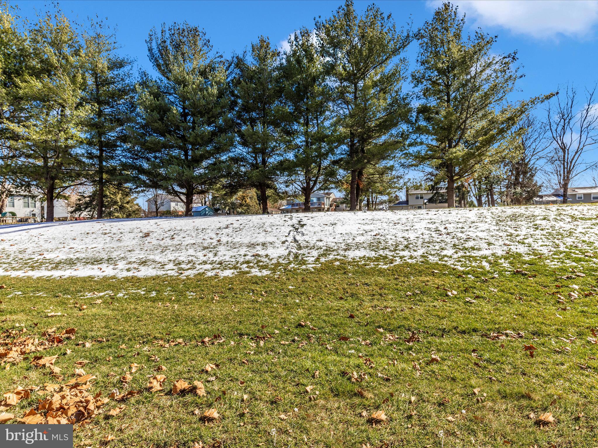 GLADE TOWN - Residential