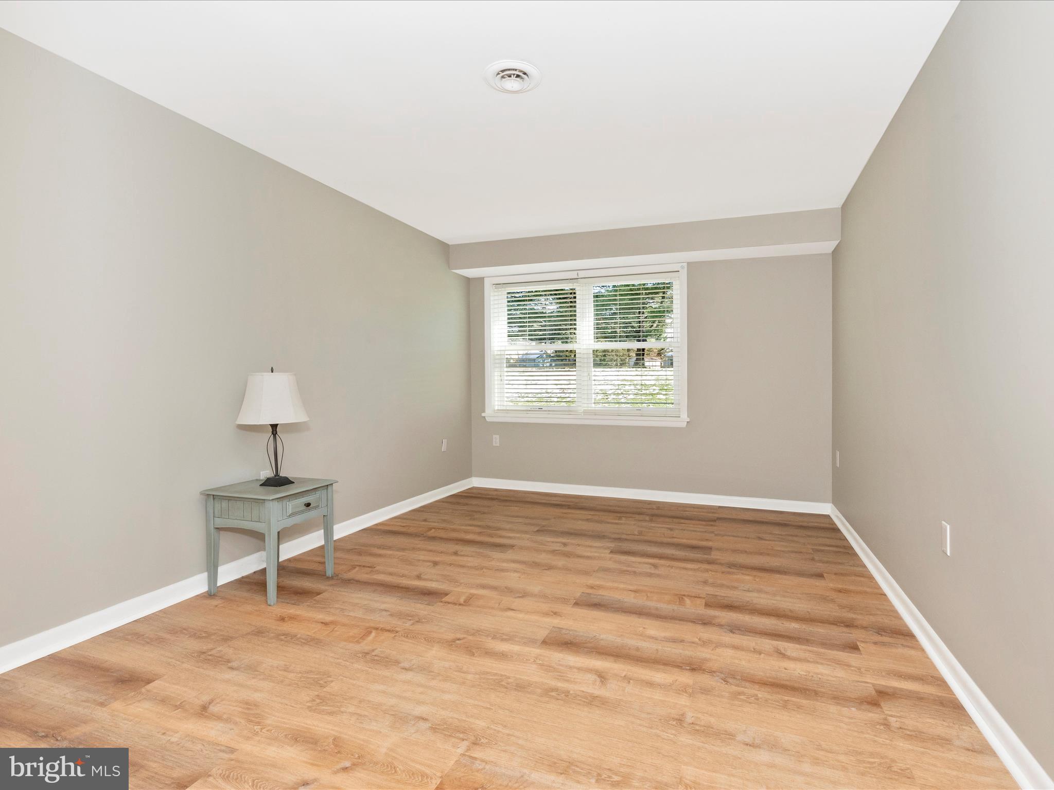 GLADE TOWN - Residential