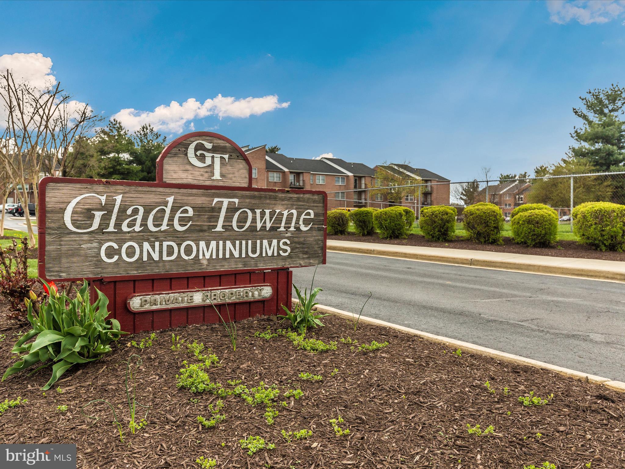 GLADE TOWN - Residential