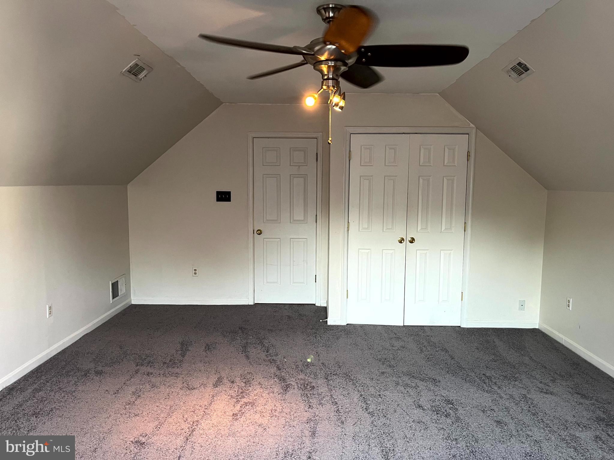 RIVERSIDE - Residential