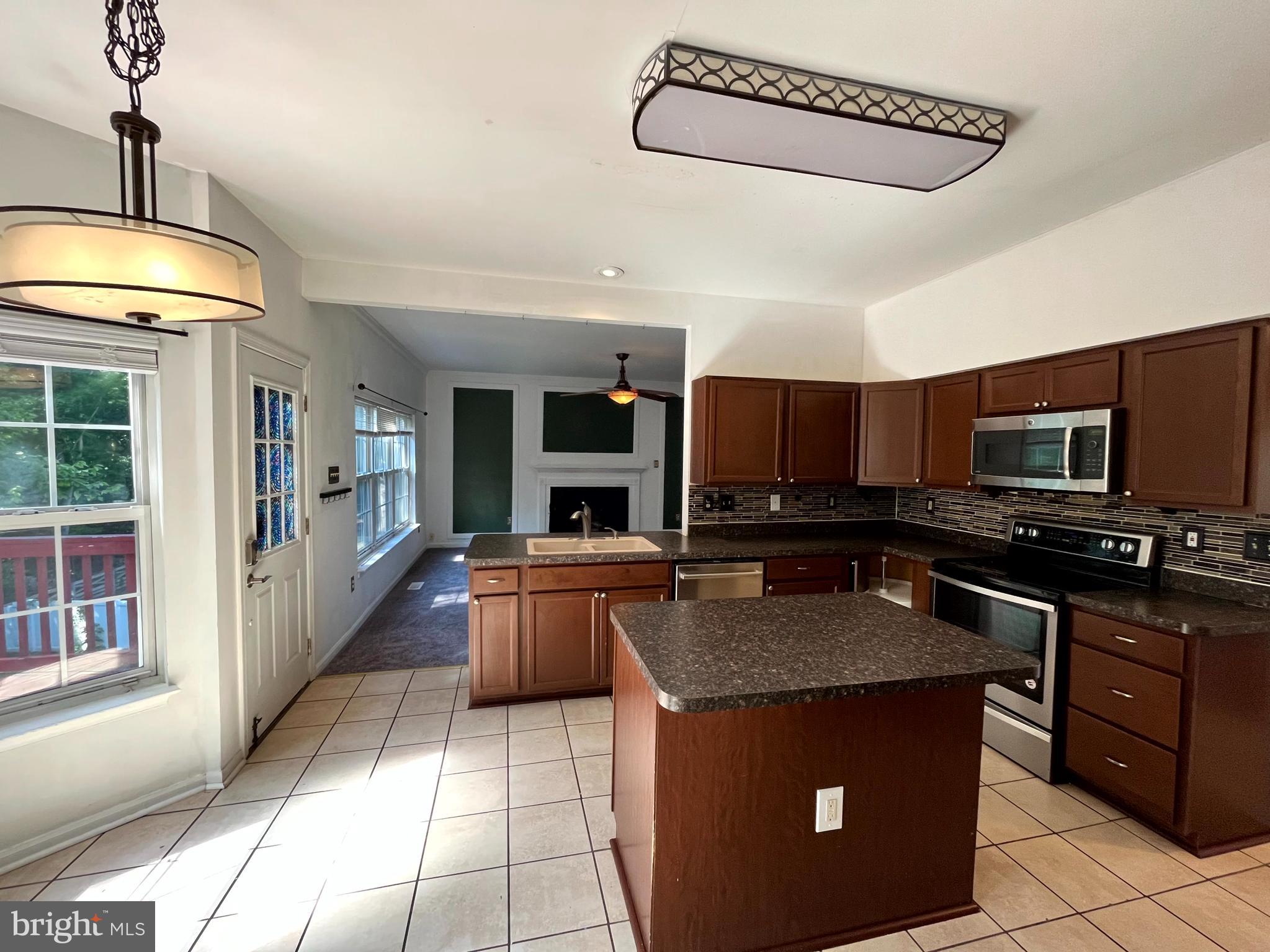 RIVERSIDE - Residential