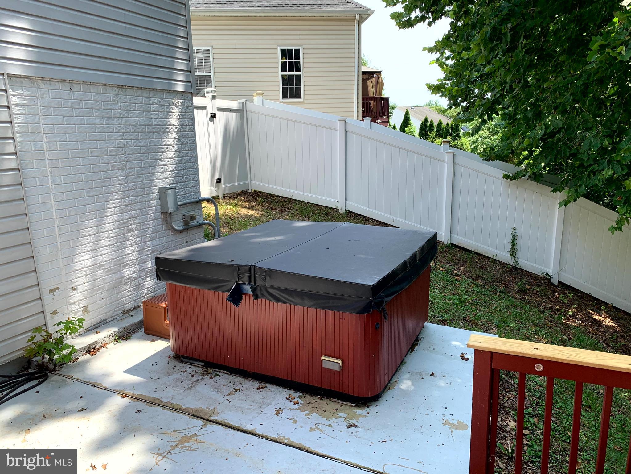 RIVERSIDE - Residential