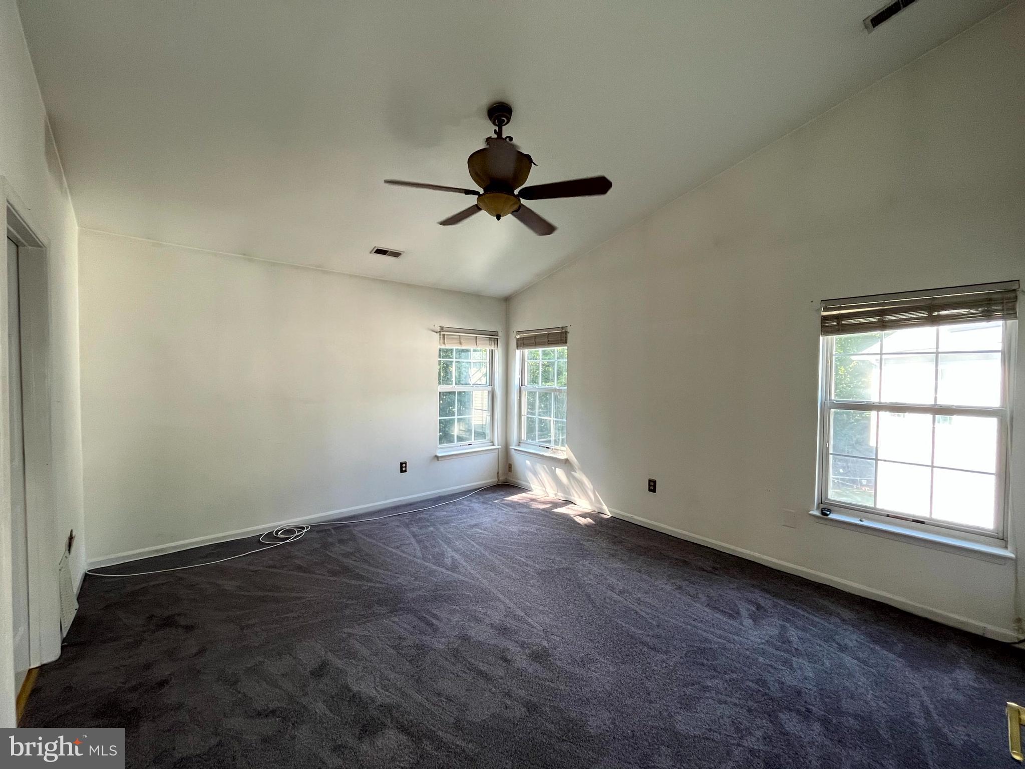 RIVERSIDE - Residential