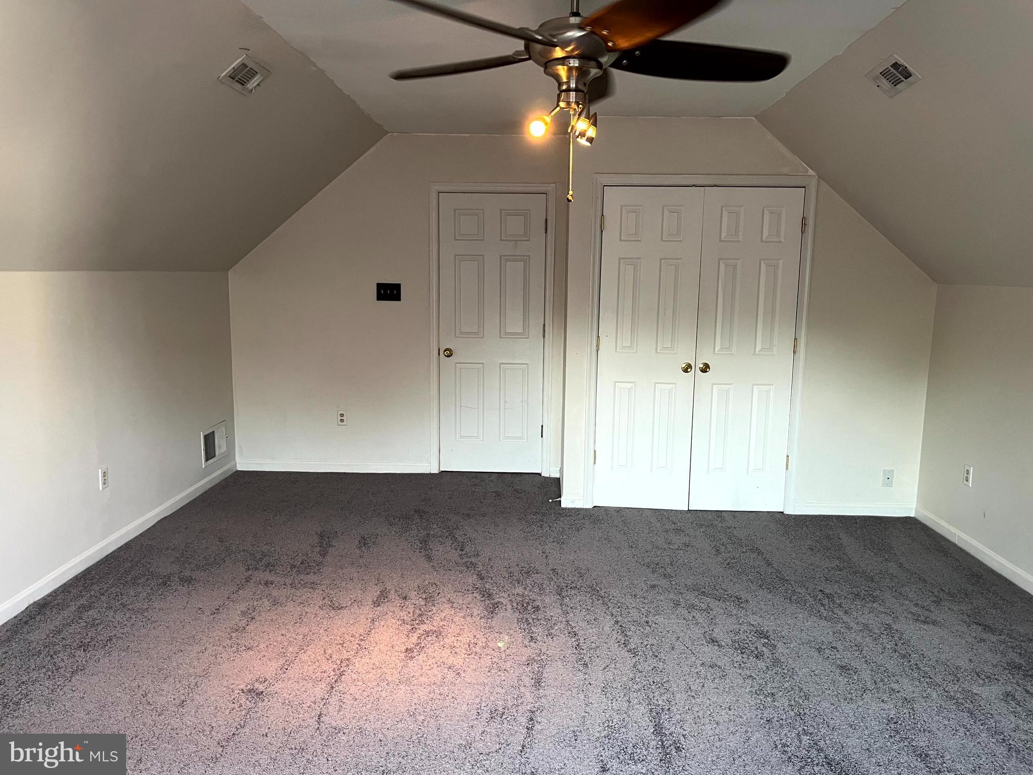 RIVERSIDE - Residential