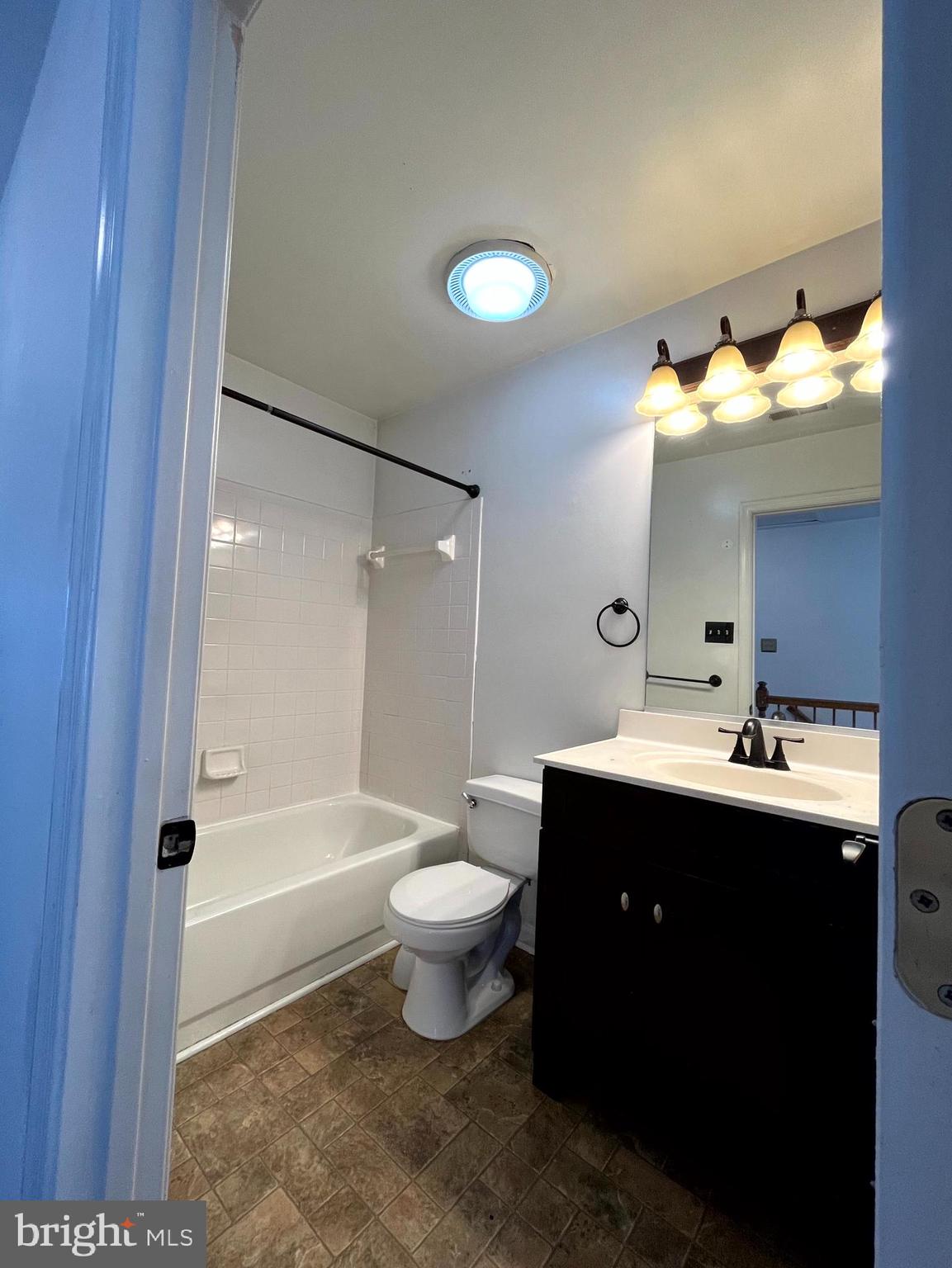 RIVERSIDE - Residential