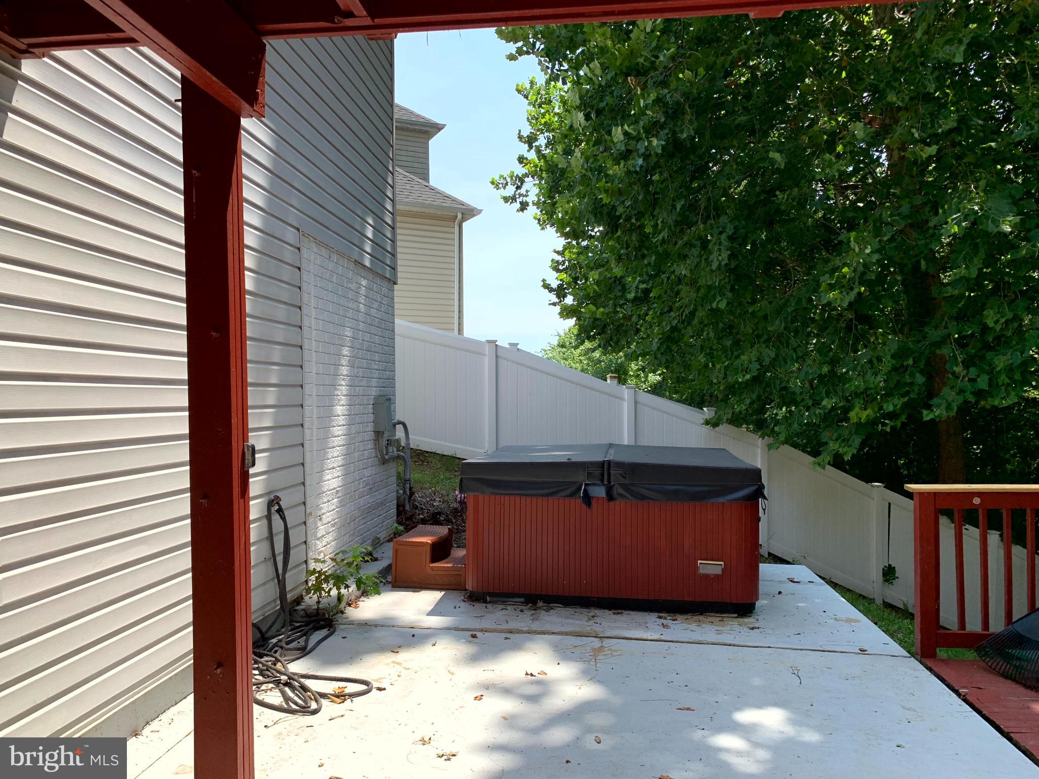 RIVERSIDE - Residential