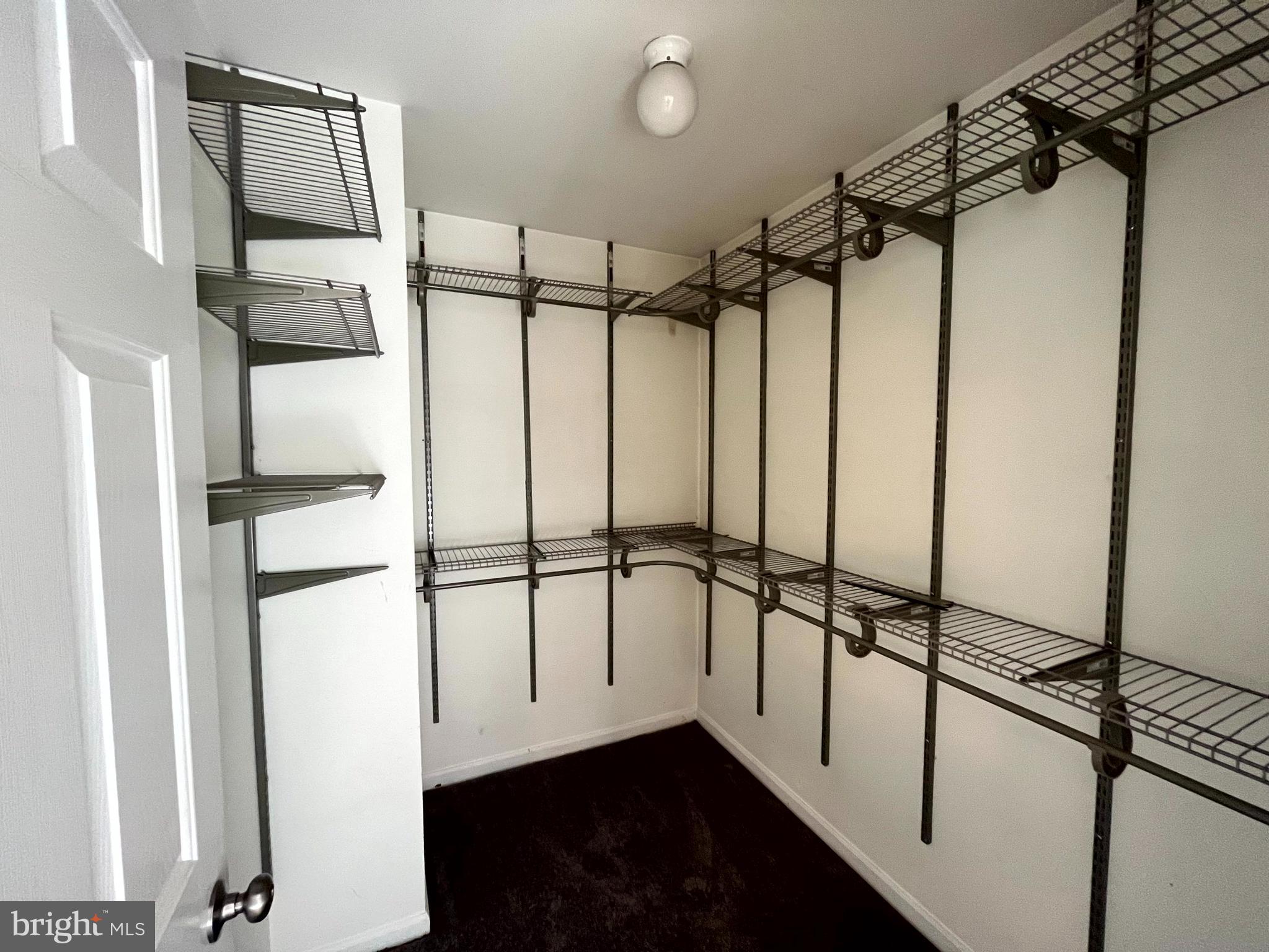 RIVERSIDE - Residential