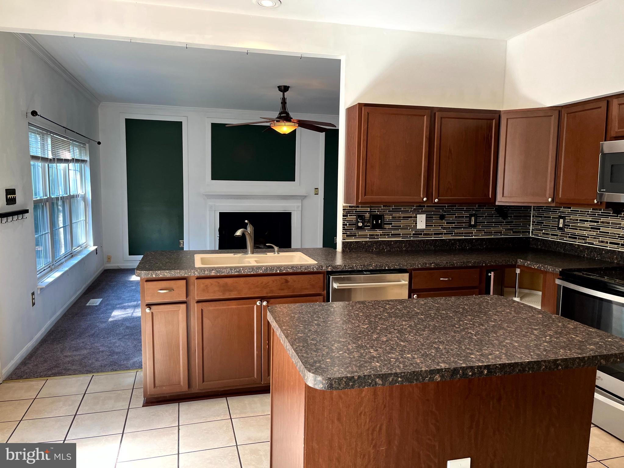 RIVERSIDE - Residential