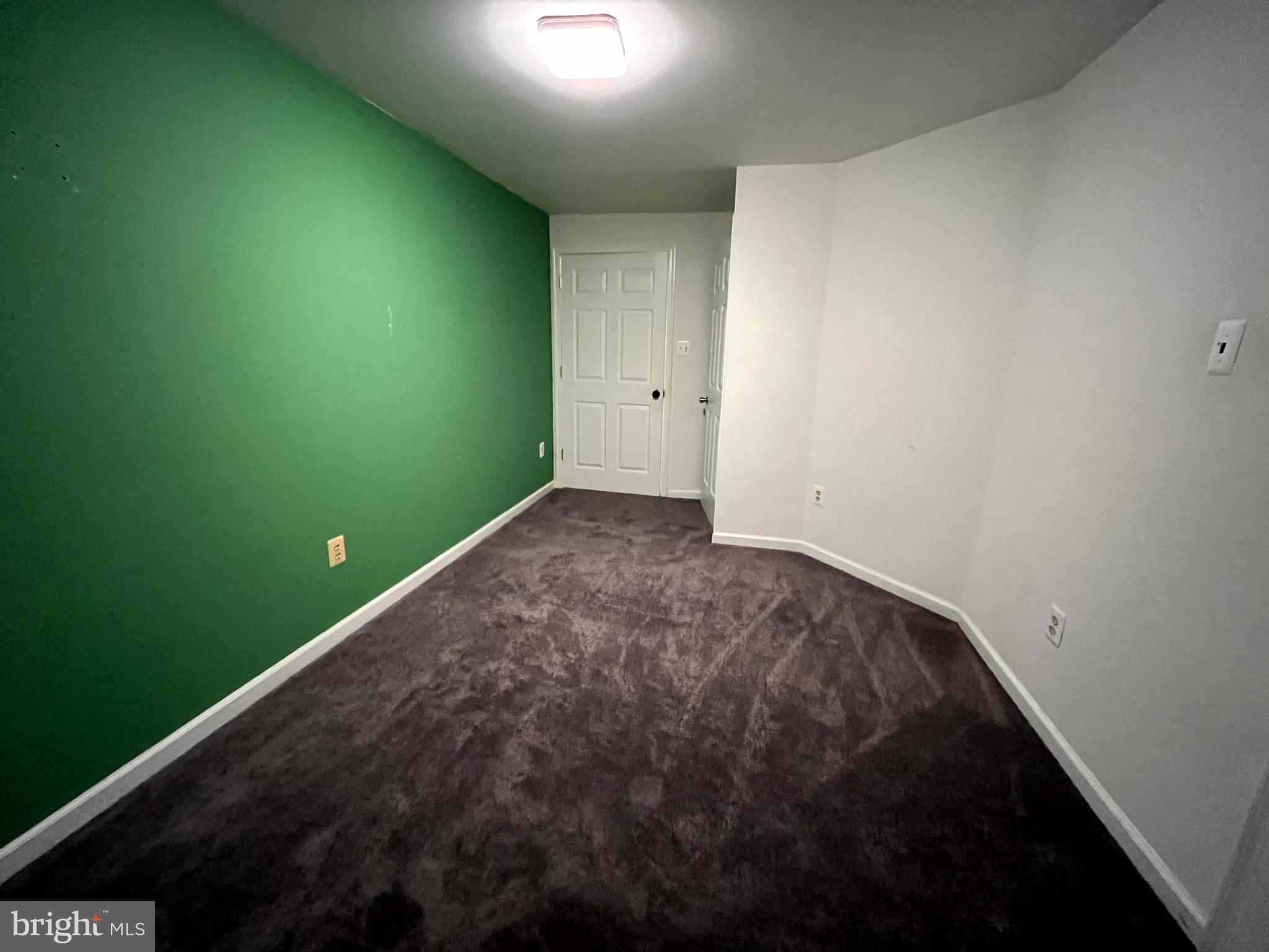 RIVERSIDE - Residential