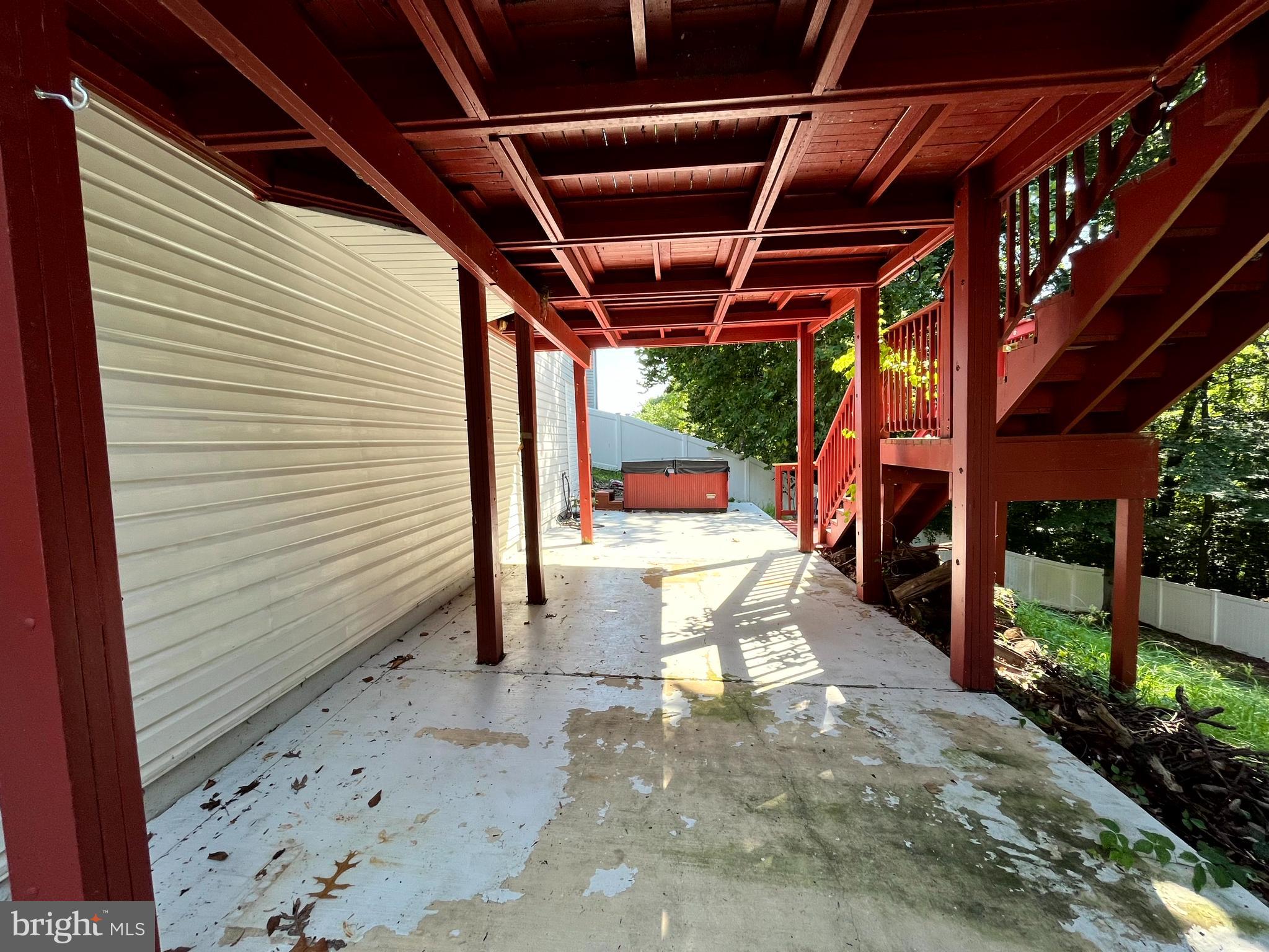 RIVERSIDE - Residential