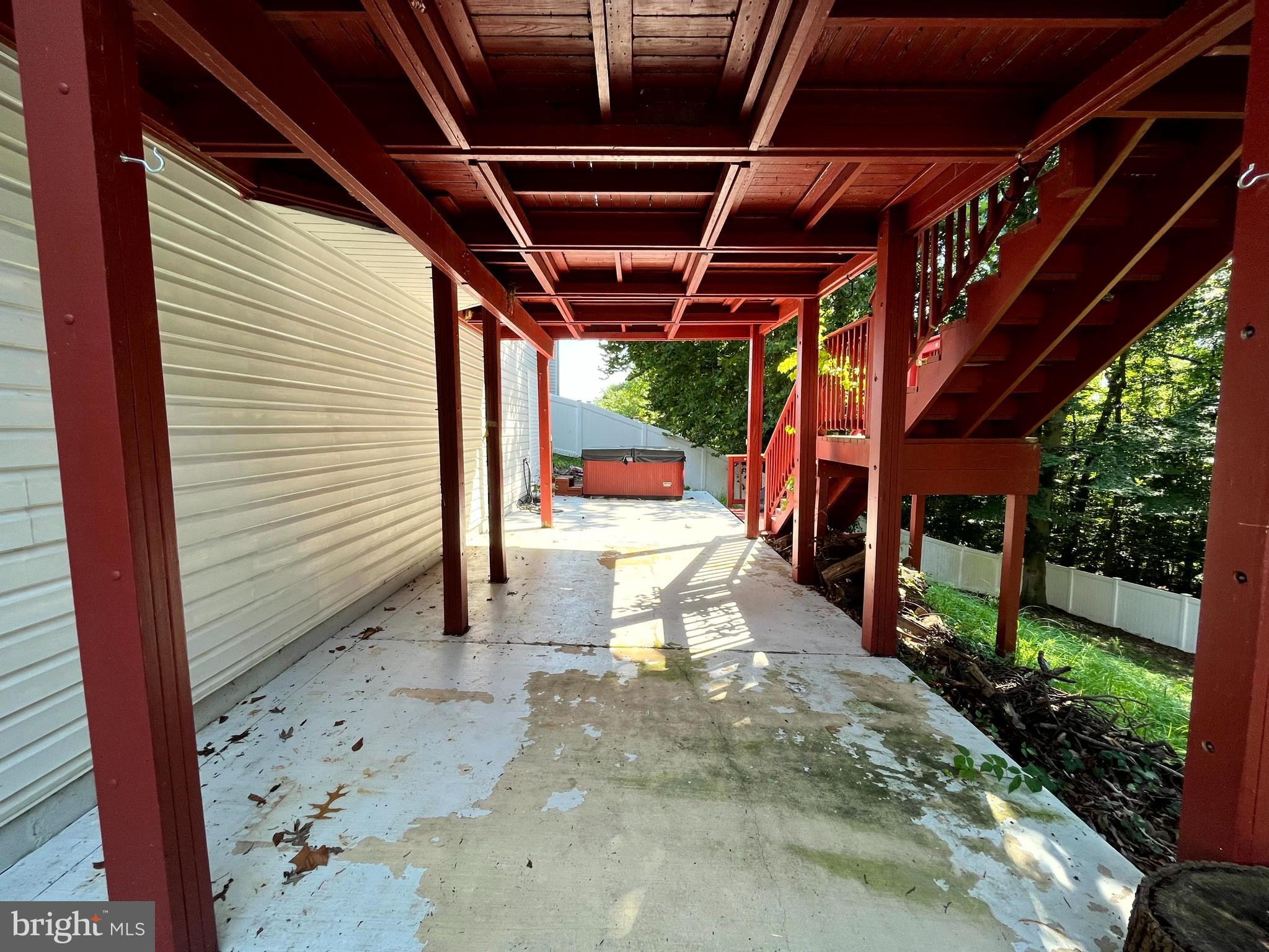 RIVERSIDE - Residential