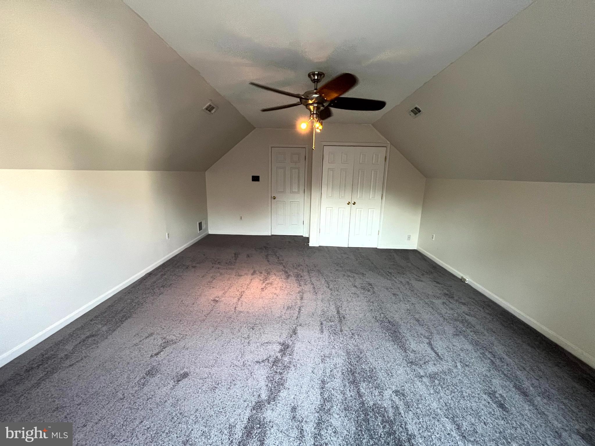 RIVERSIDE - Residential