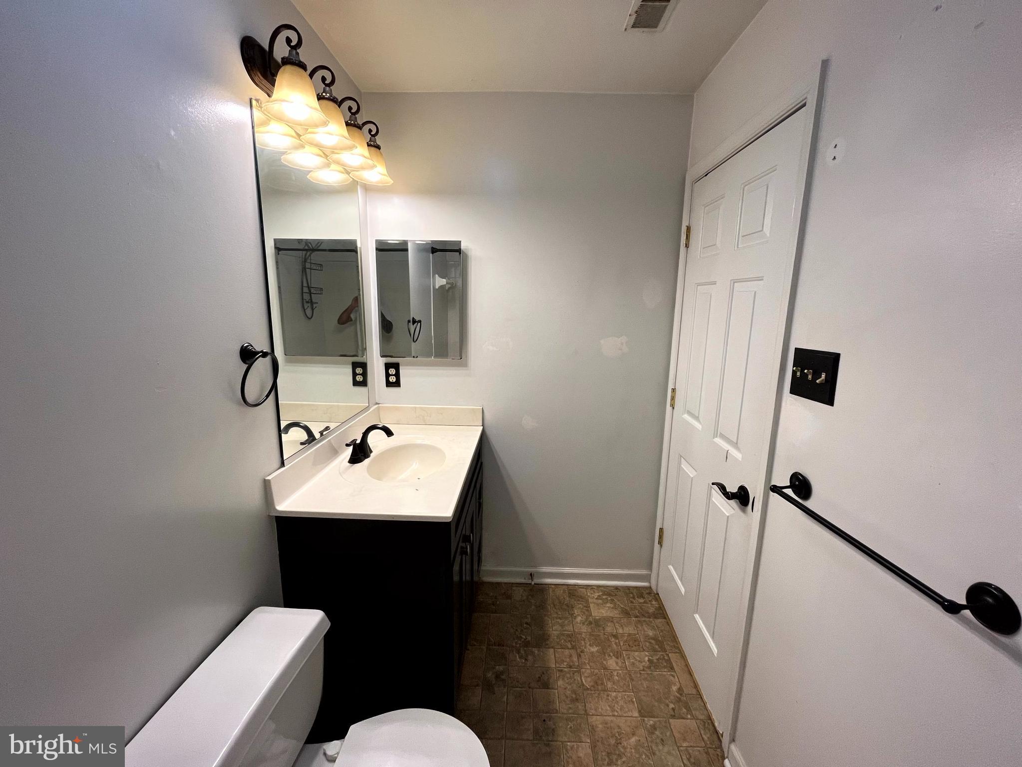 RIVERSIDE - Residential