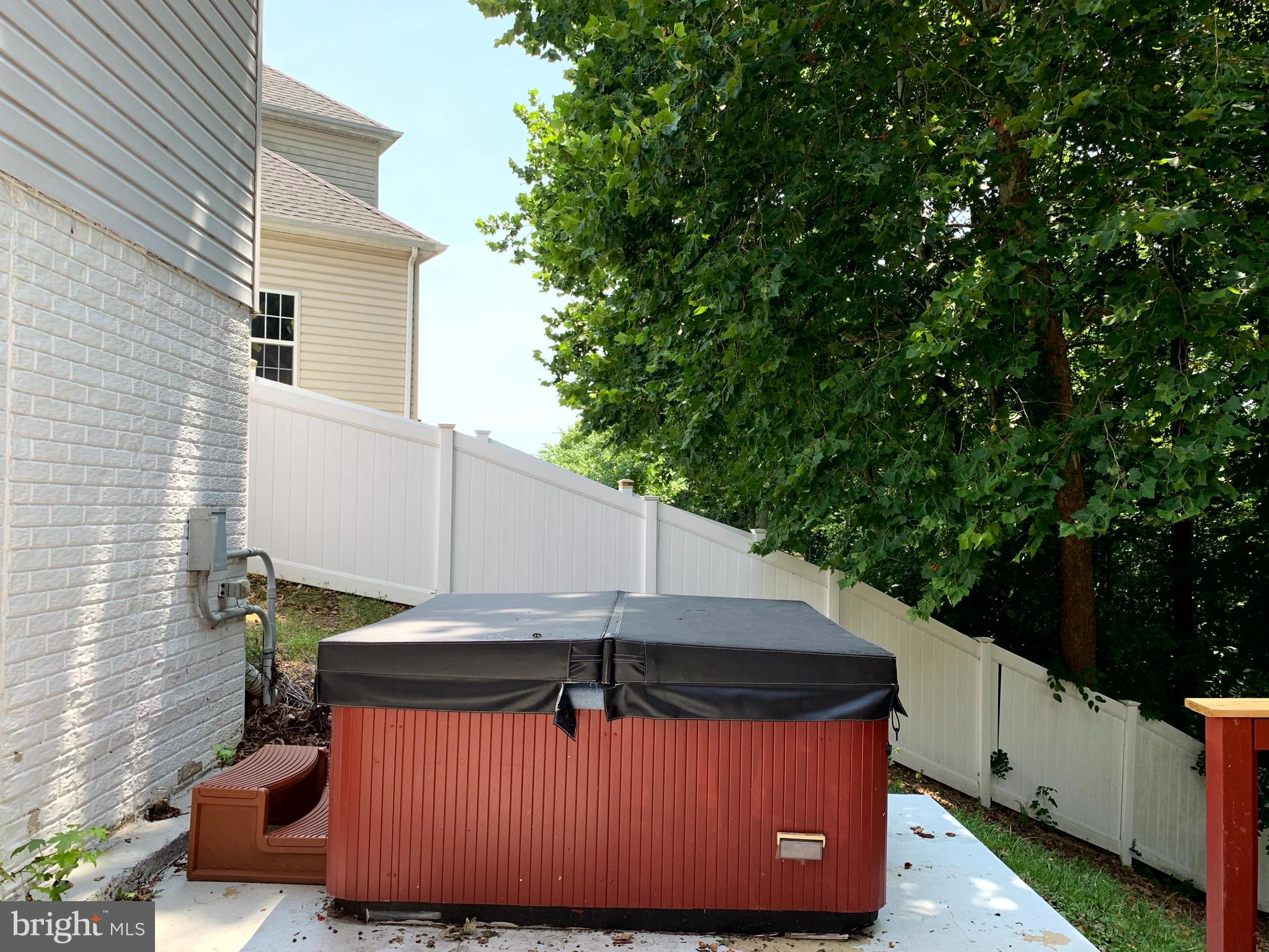 RIVERSIDE - Residential