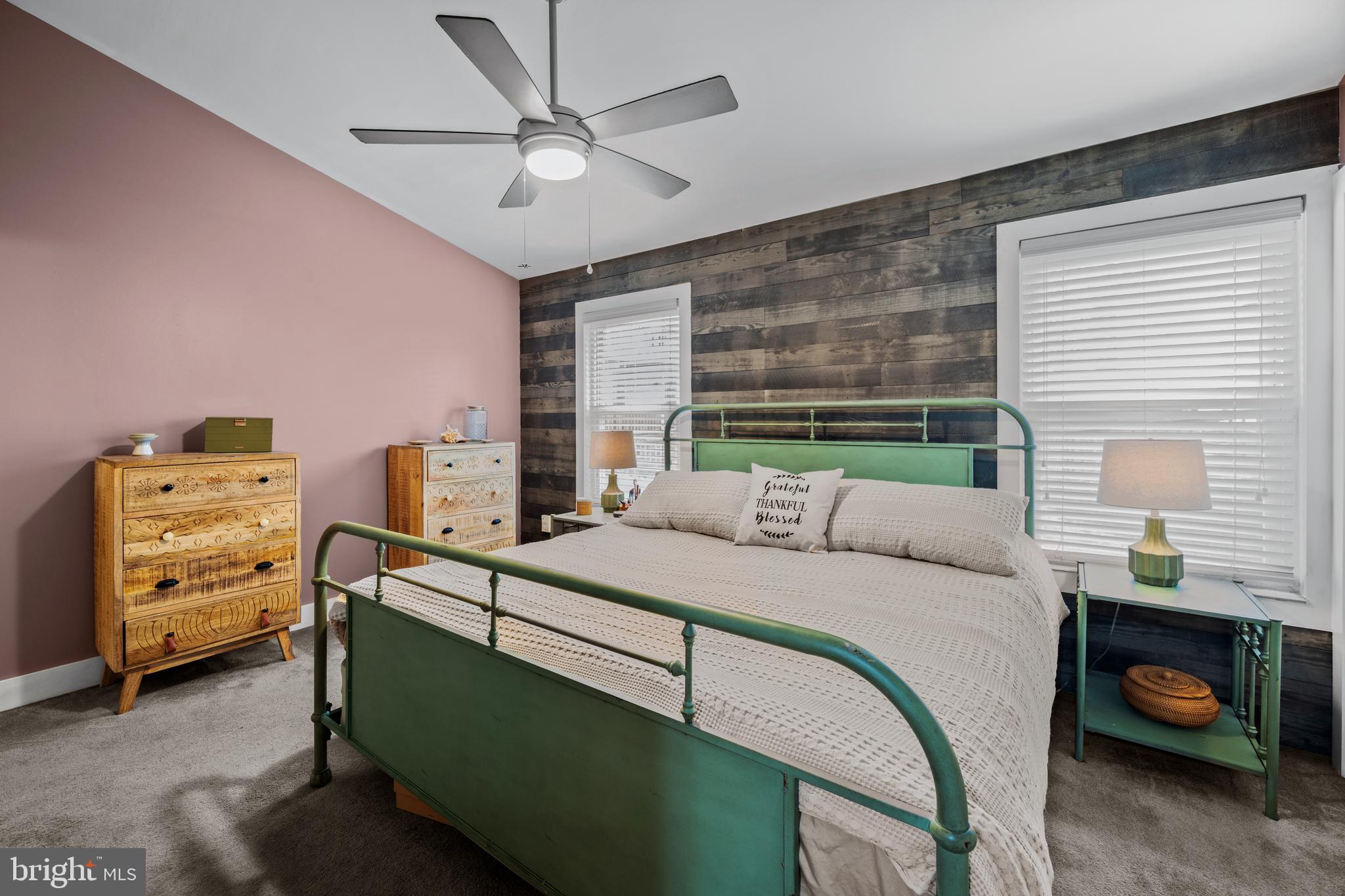 RIVERCHASE - Residential