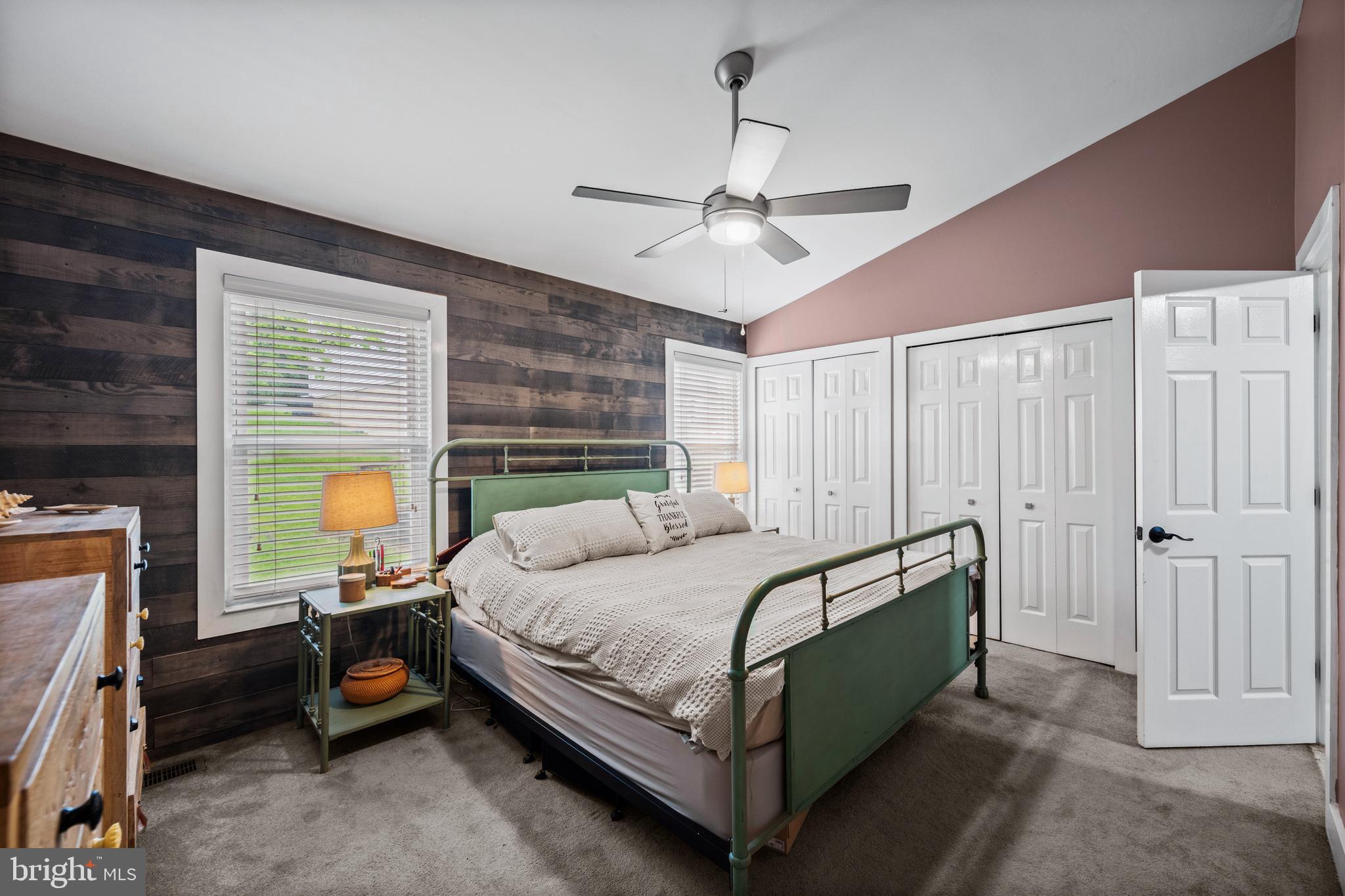 RIVERCHASE - Residential