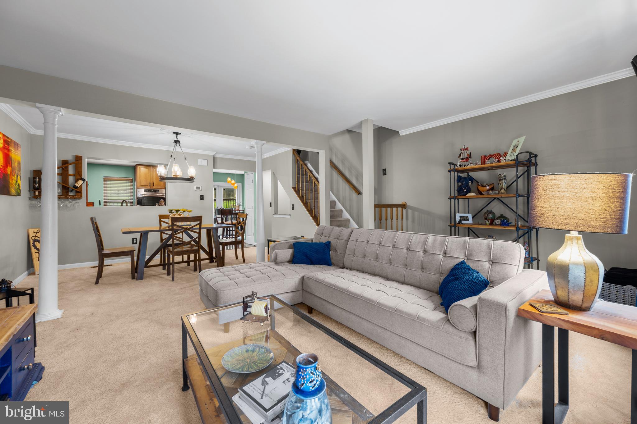 RIVERCHASE - Residential