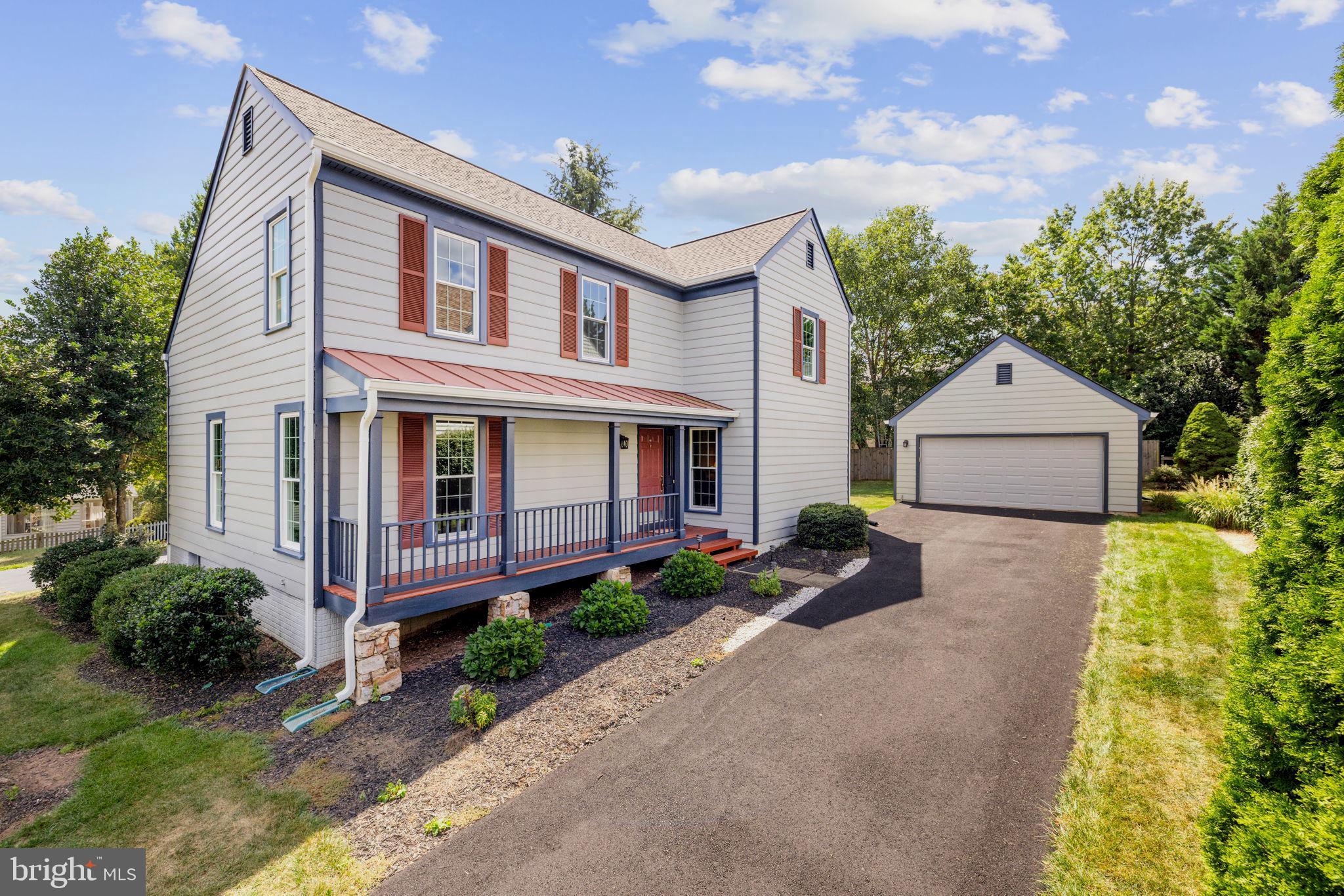 15 LINDEN HILL WAY SW