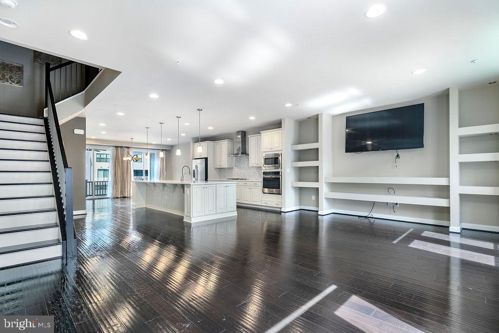 WESTMOORE - Residential Lease