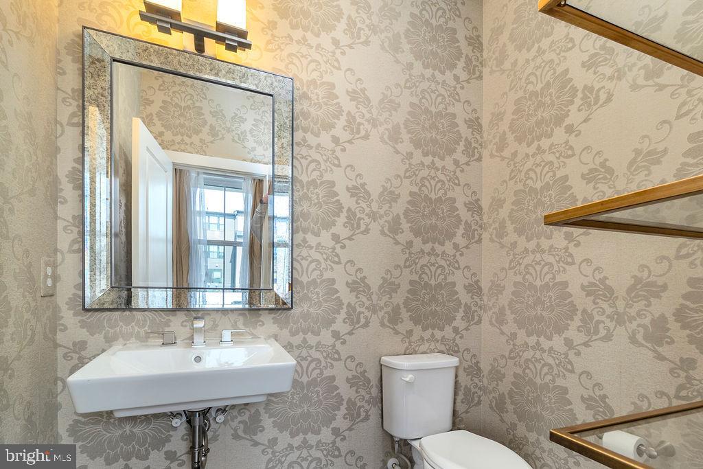 WESTMOORE - Residential Lease