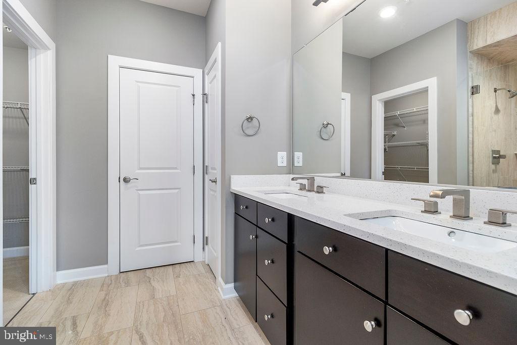 WESTMOORE - Residential Lease