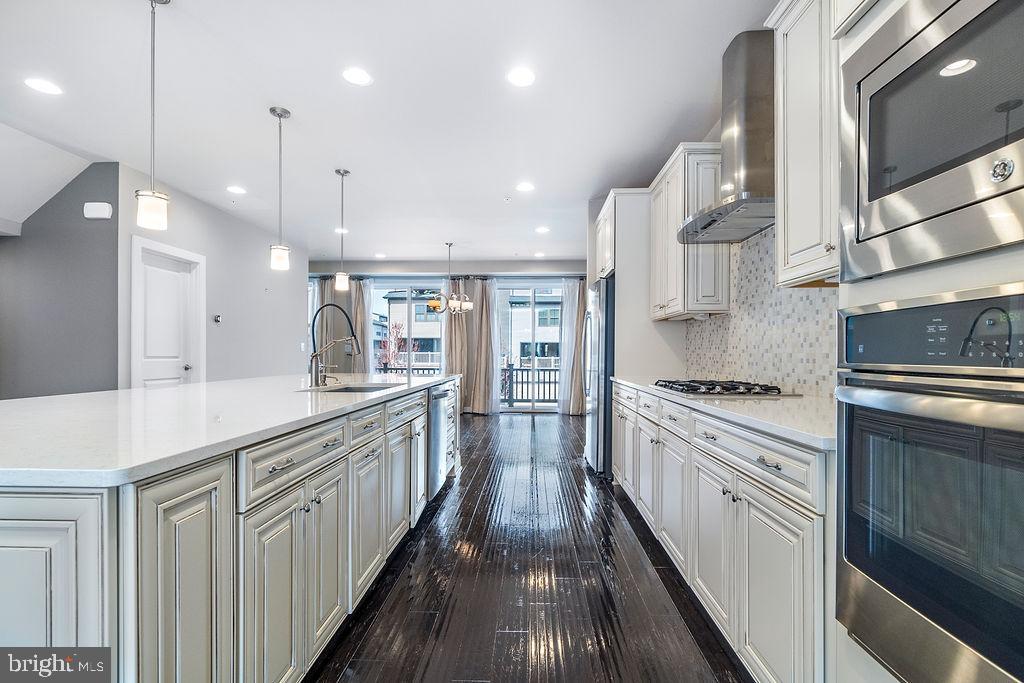 WESTMOORE - Residential Lease