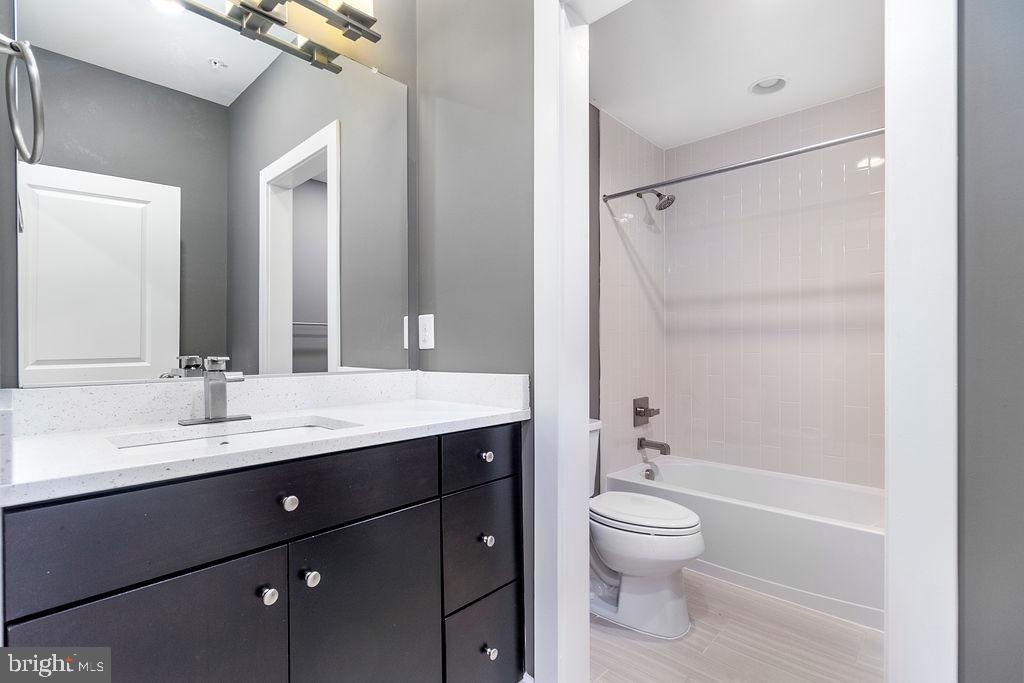 WESTMOORE - Residential Lease