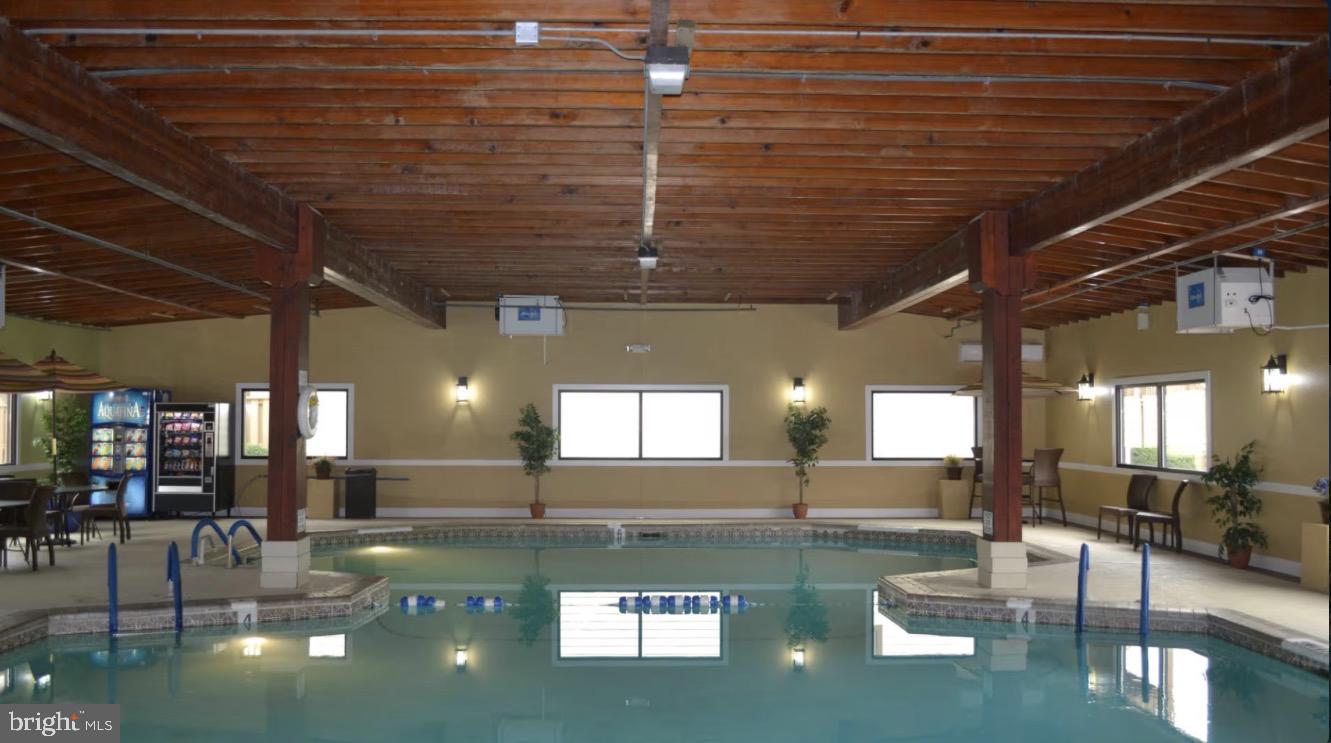 CLUB OCEAN VILLAS II - Residential