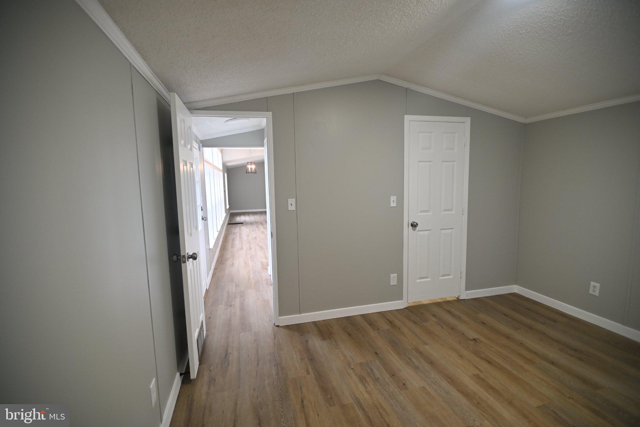 BOONES ESTATES - Residential