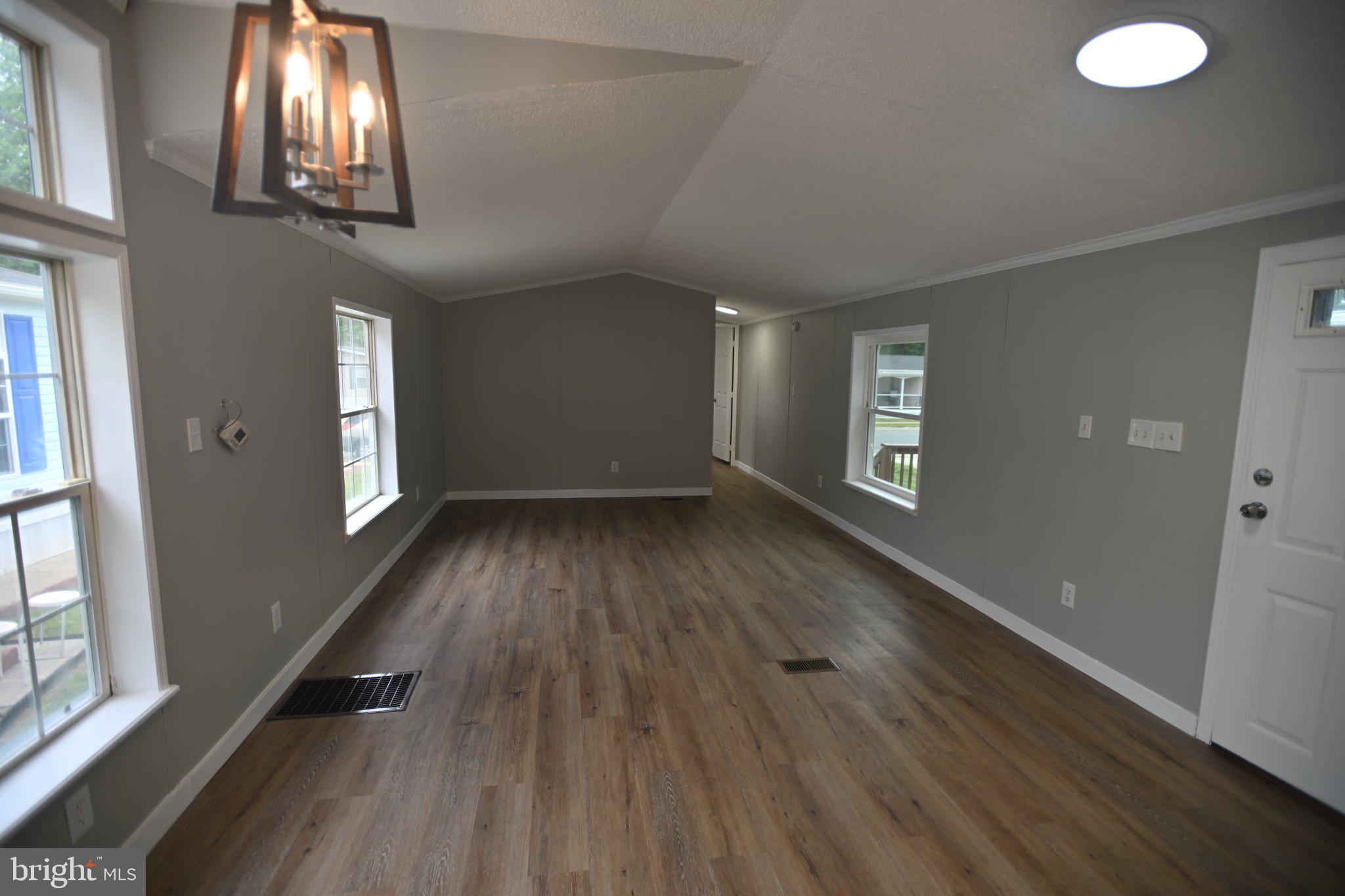 BOONES ESTATES - Residential
