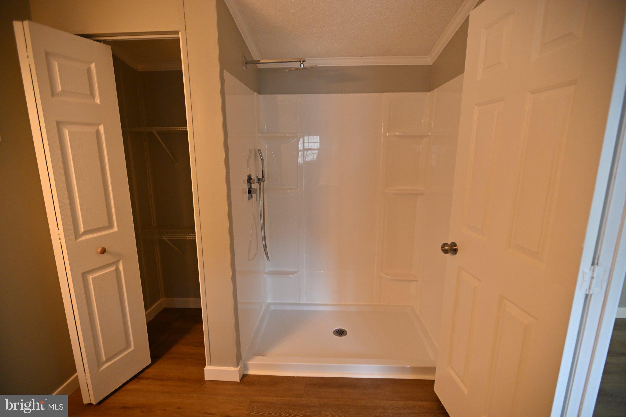 BOONES ESTATES - Residential