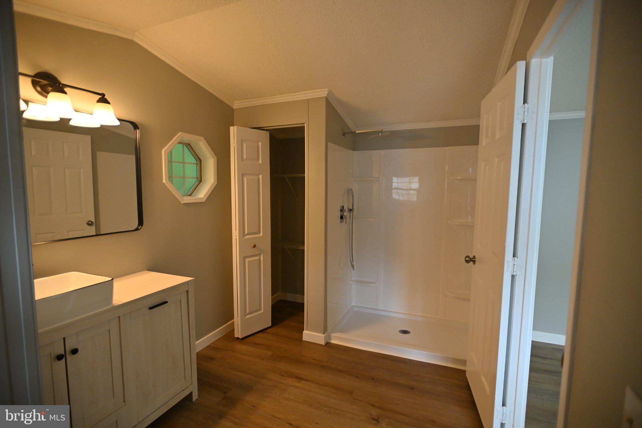 BOONES ESTATES - Residential
