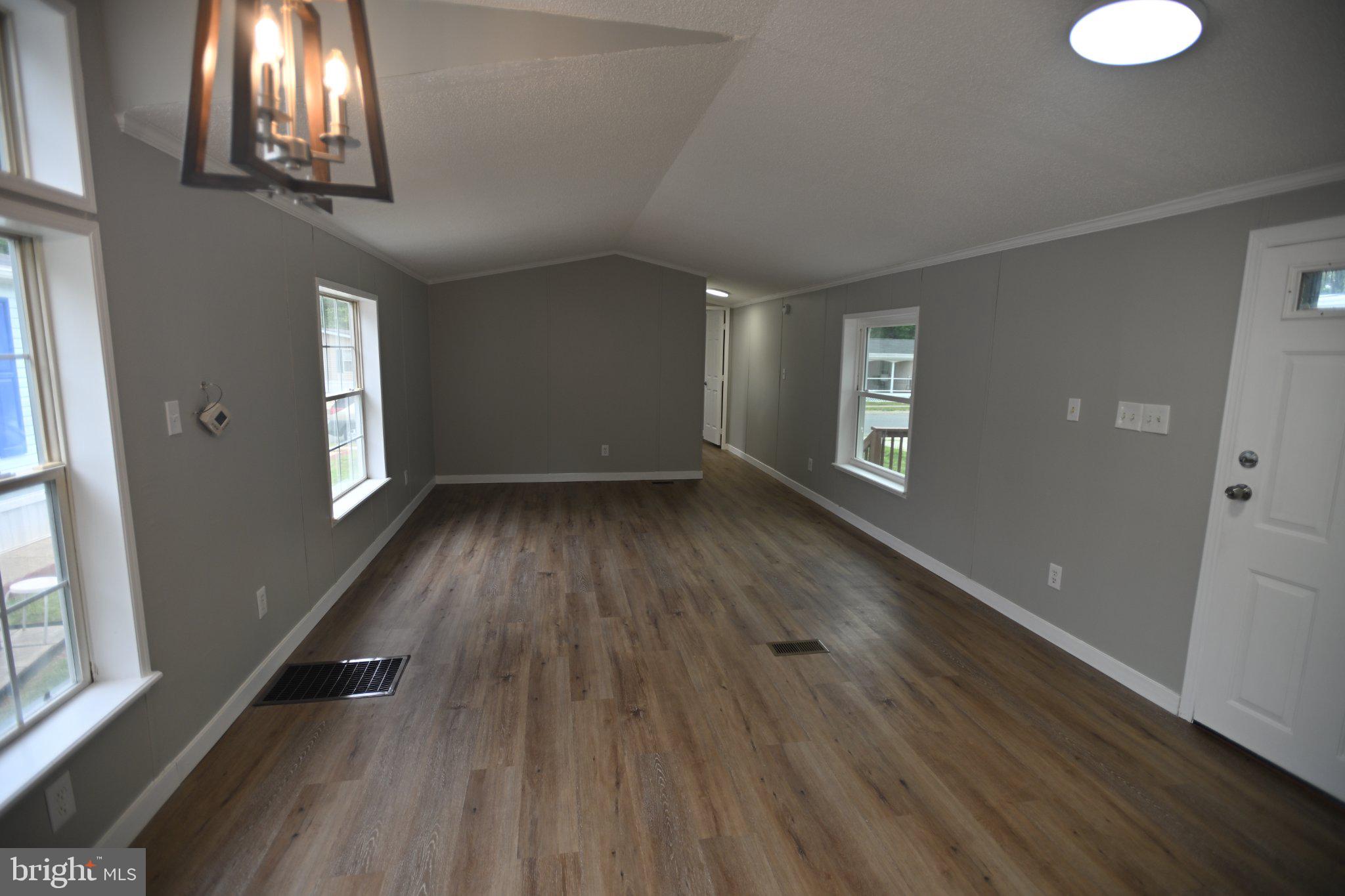 BOONES ESTATES - Residential