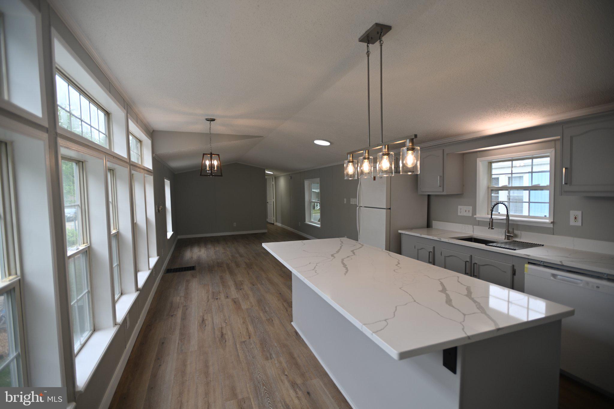 BOONES ESTATES - Residential