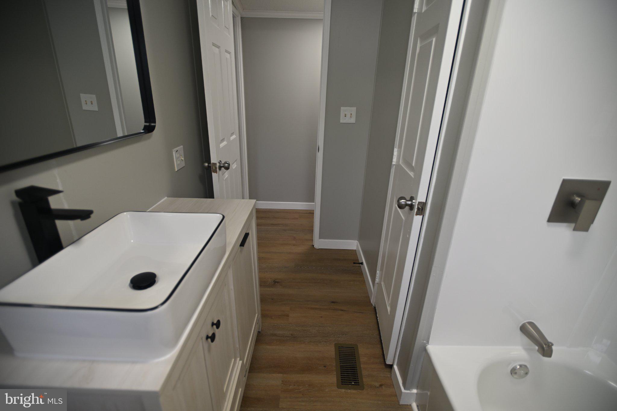 BOONES ESTATES - Residential