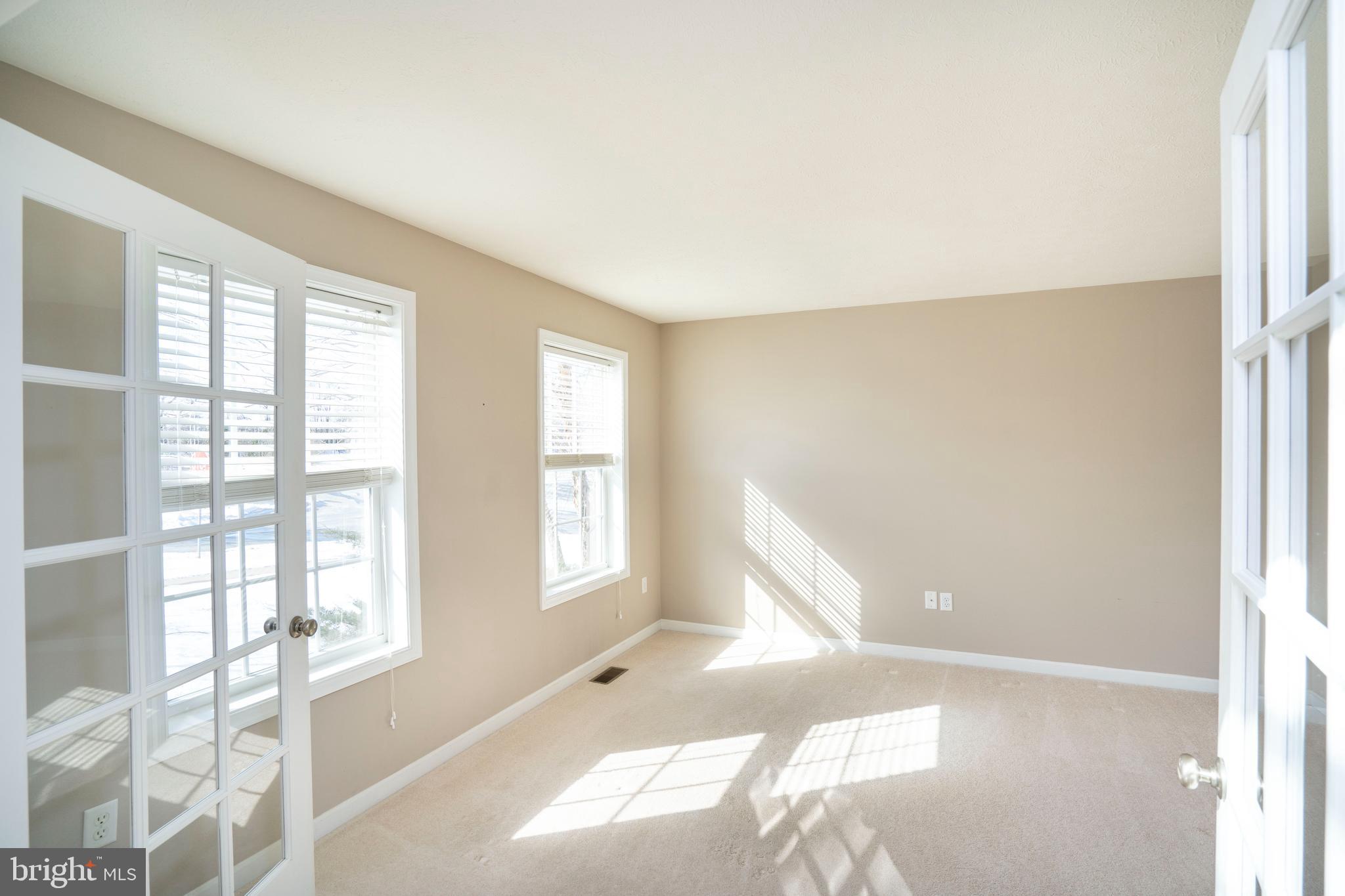 FOXPOINTE - Residential