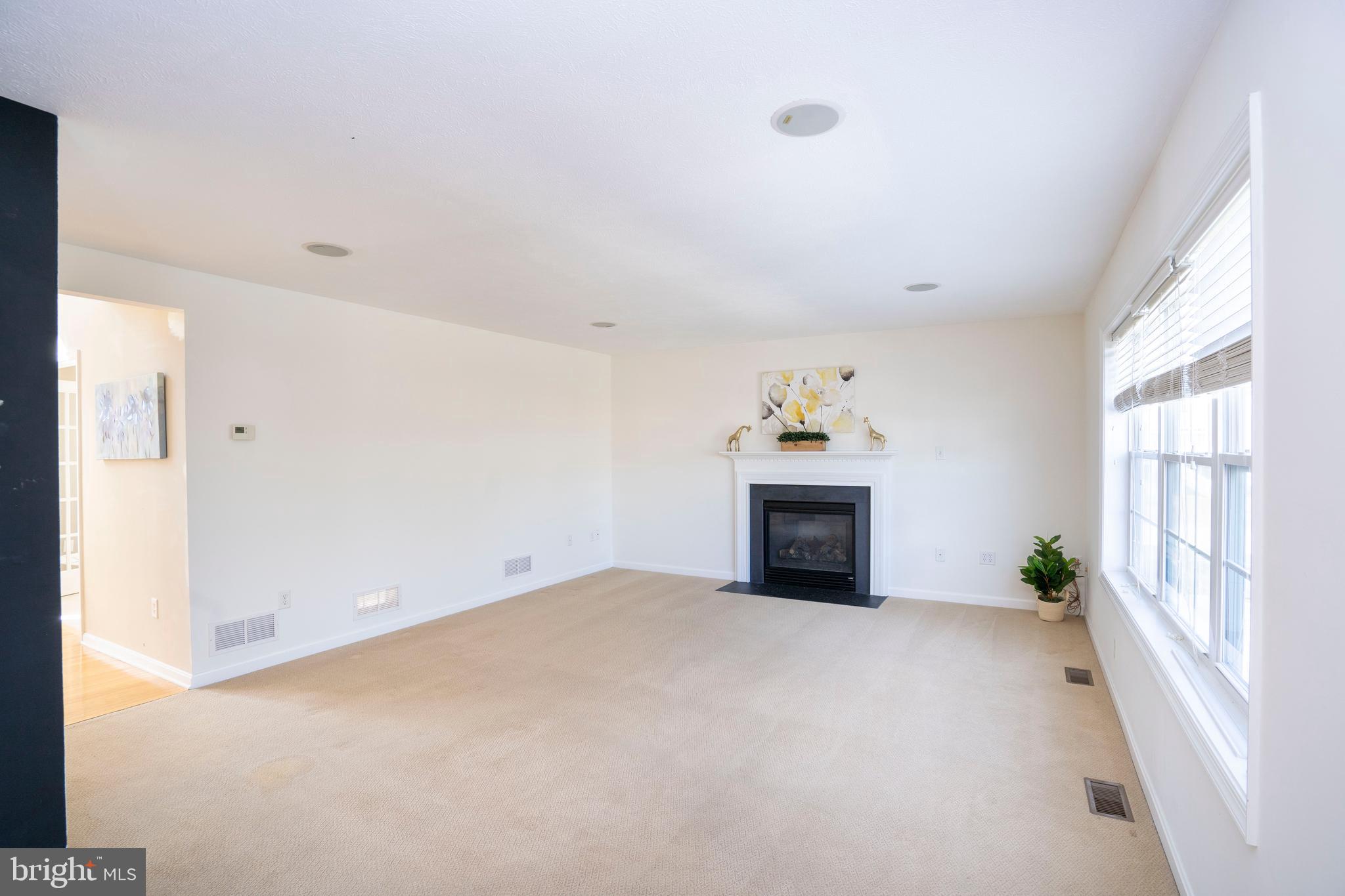 FOXPOINTE - Residential