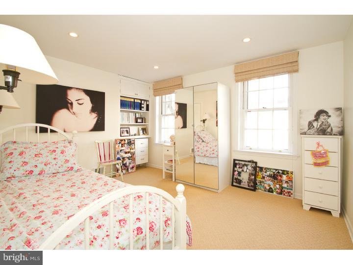 SOCIETY HILL - Residential