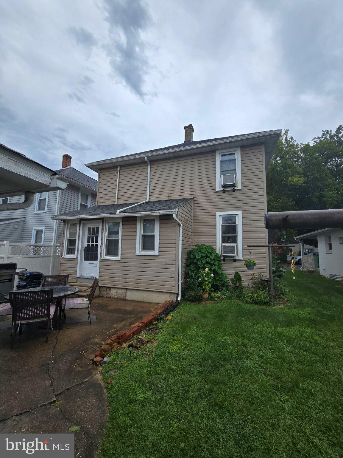 303 WALNUT STREET