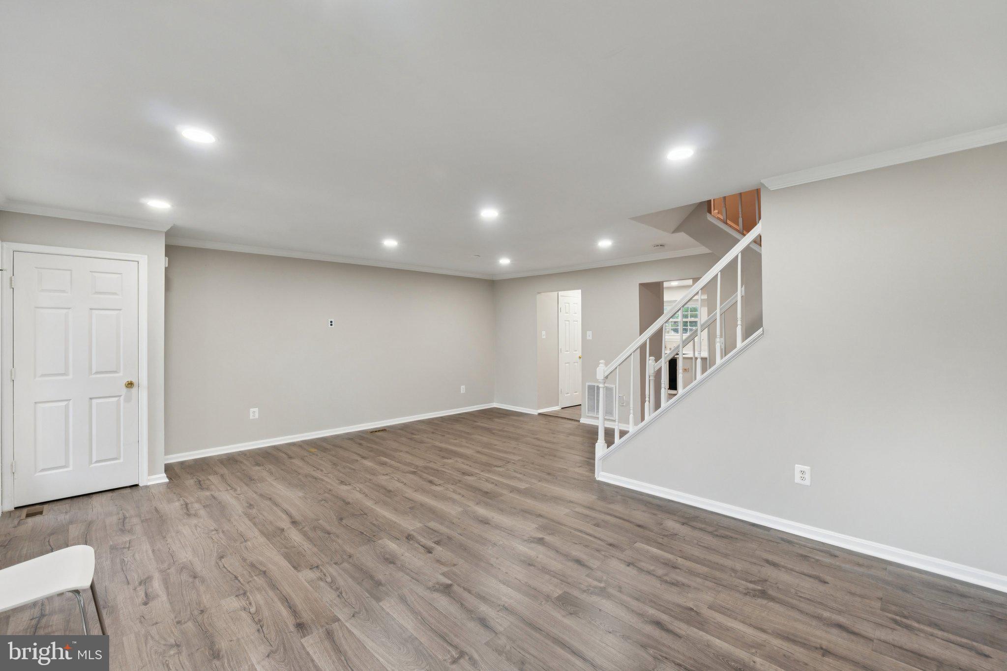 HALLOWELL - Residential Lease