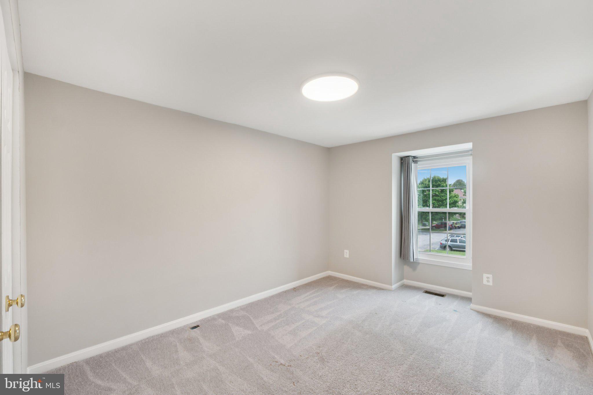 HALLOWELL - Residential Lease