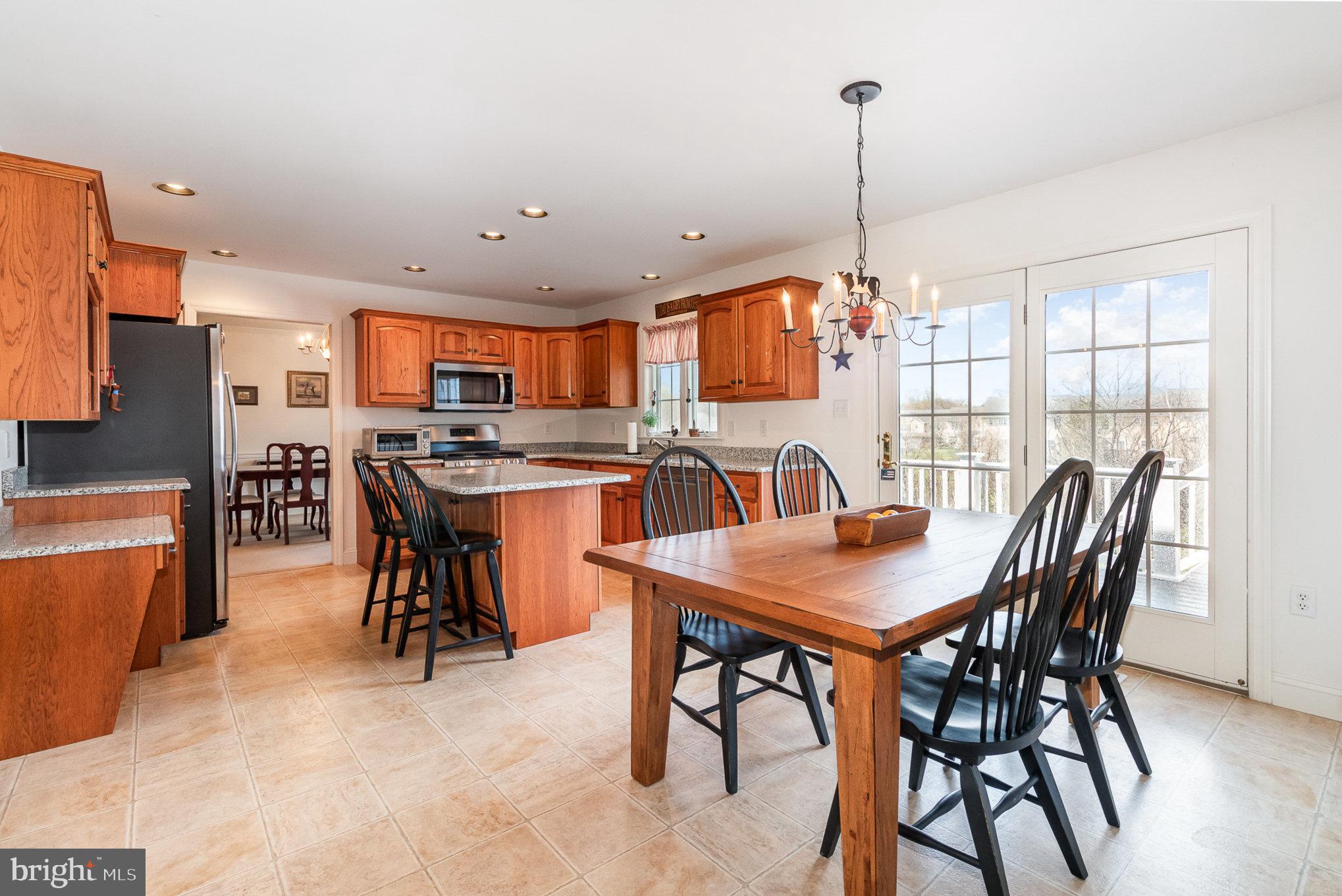 192 BLUE JAY WAY